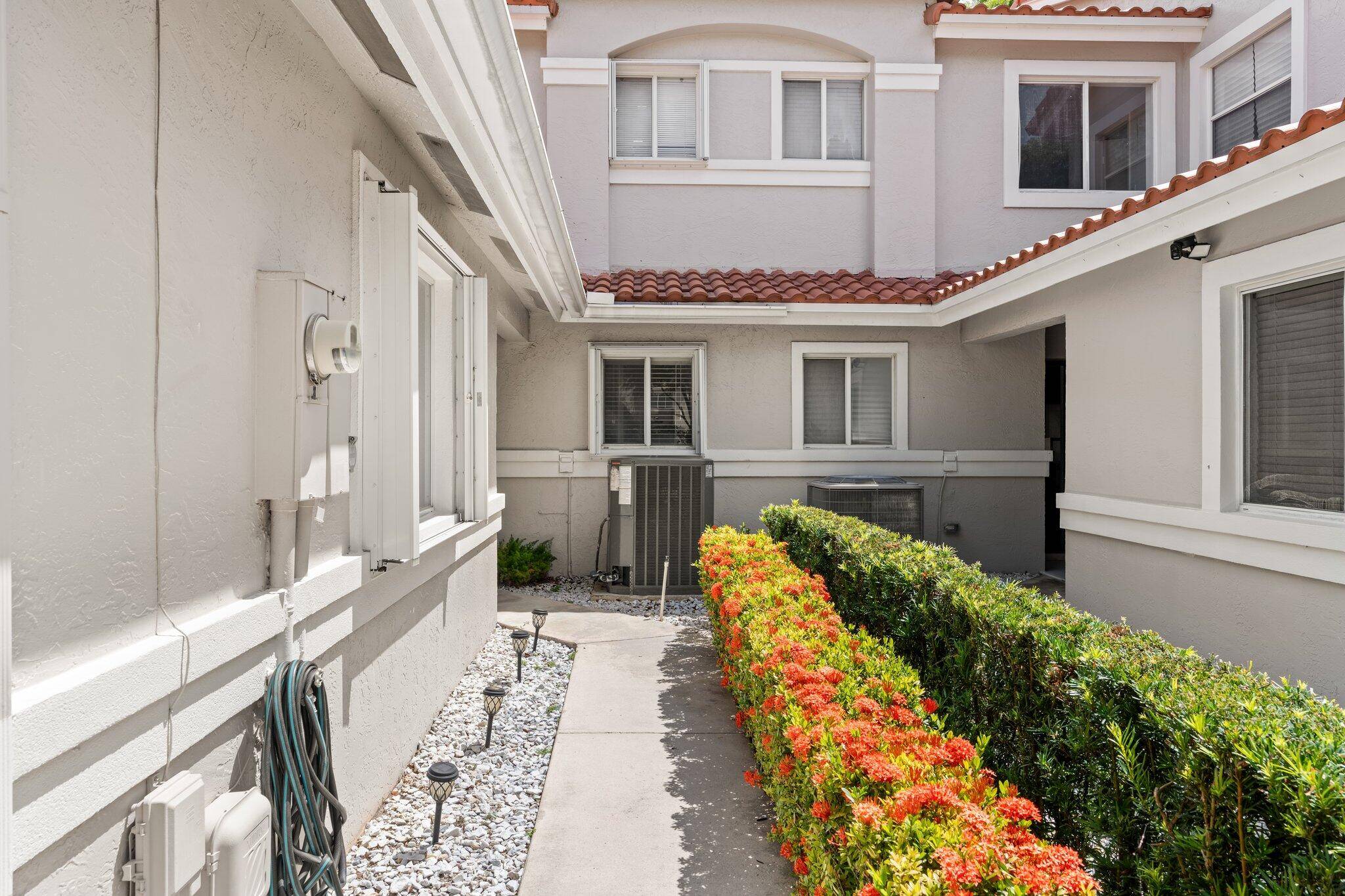 Boca Raton, FL 33498,10479 S Mateo CT