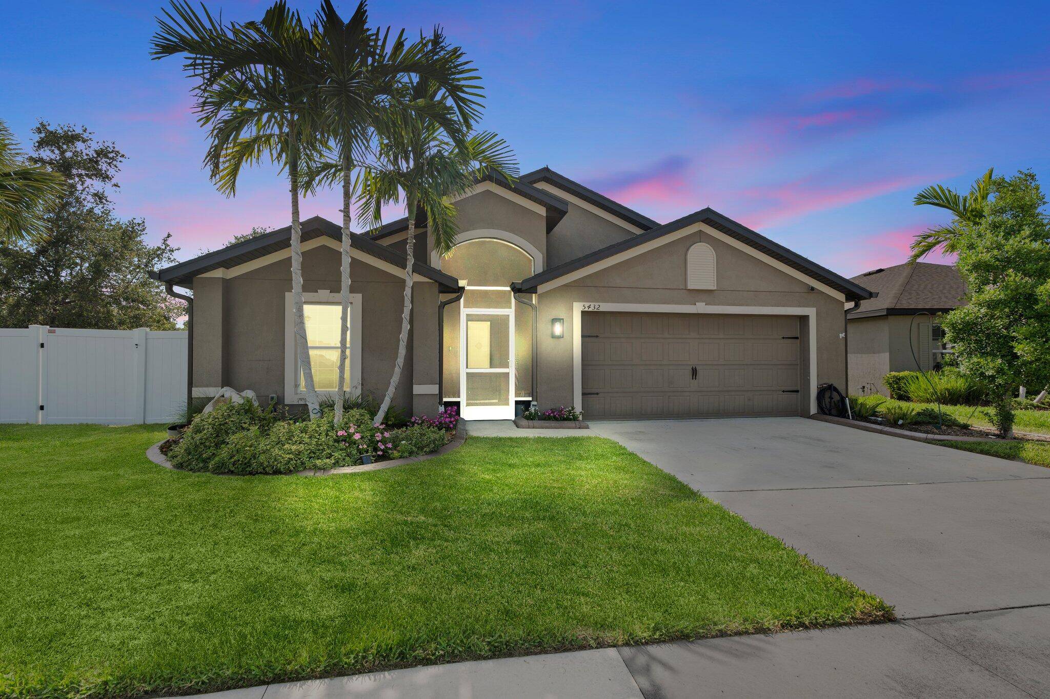 Fort Pierce, FL 34947,5432 SW Imagination DR