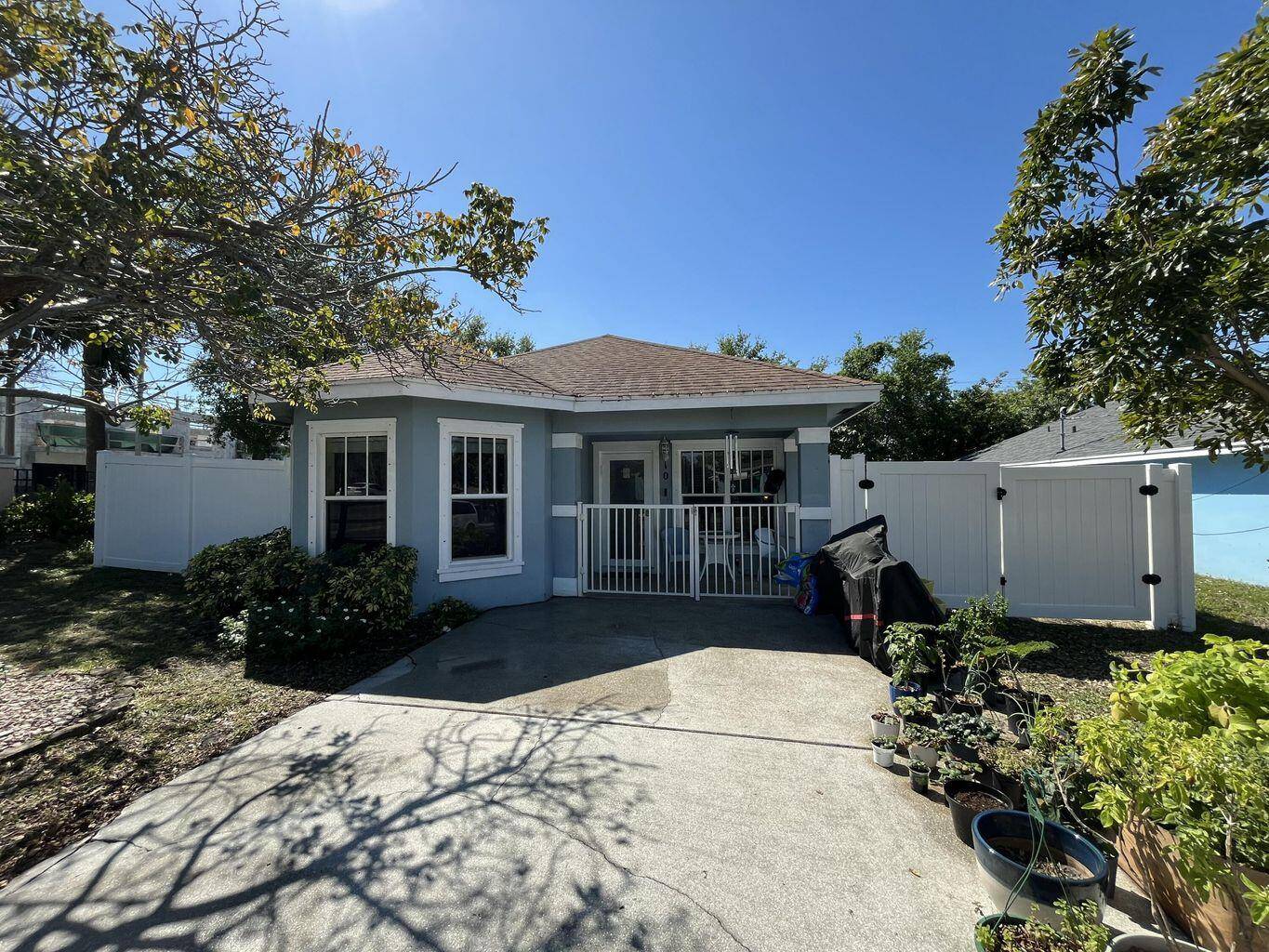 West Palm Beach, FL 33407,1006 22nd ST