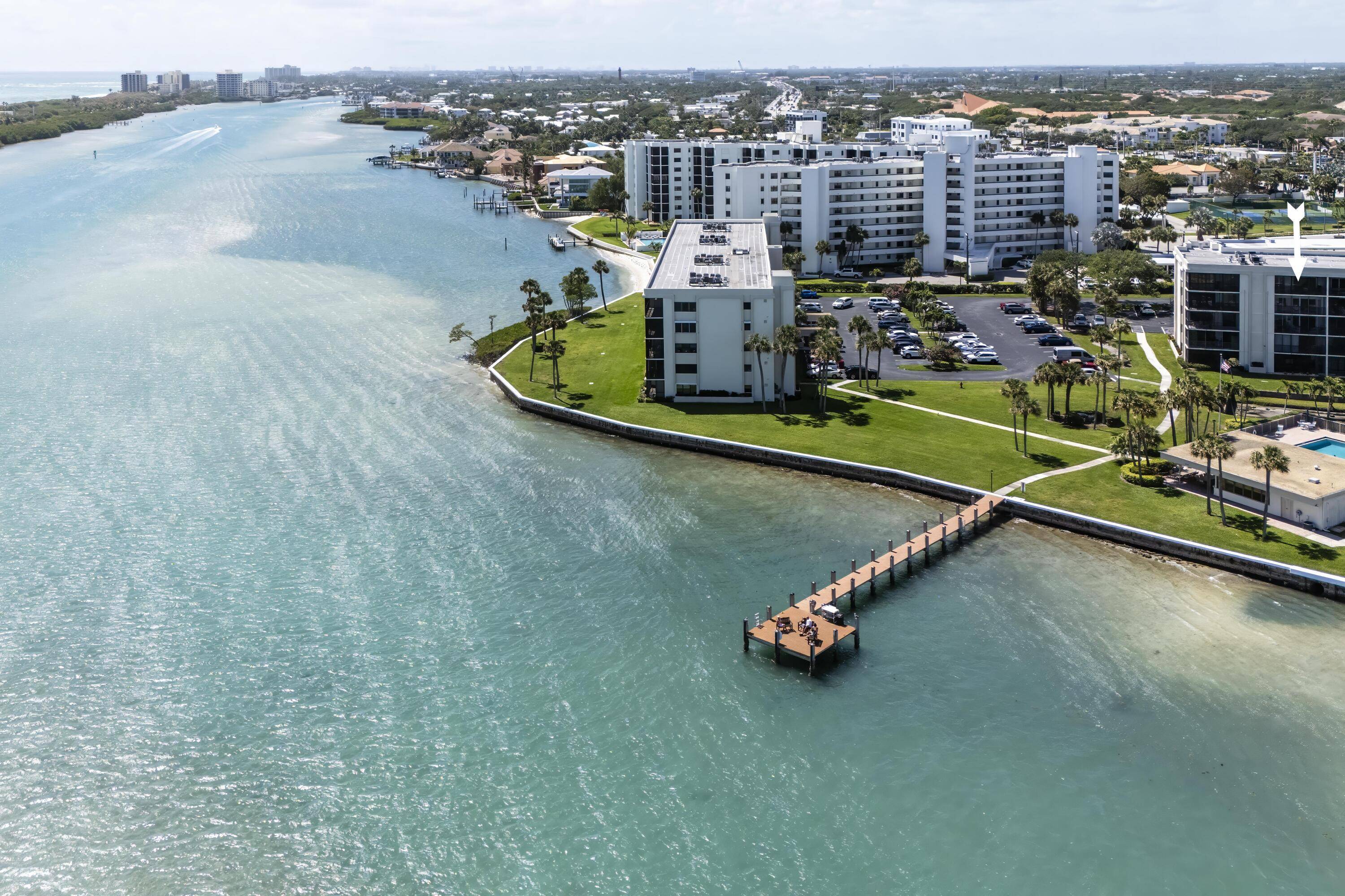 Jupiter, FL 33469,200 Intracoastal PL 507