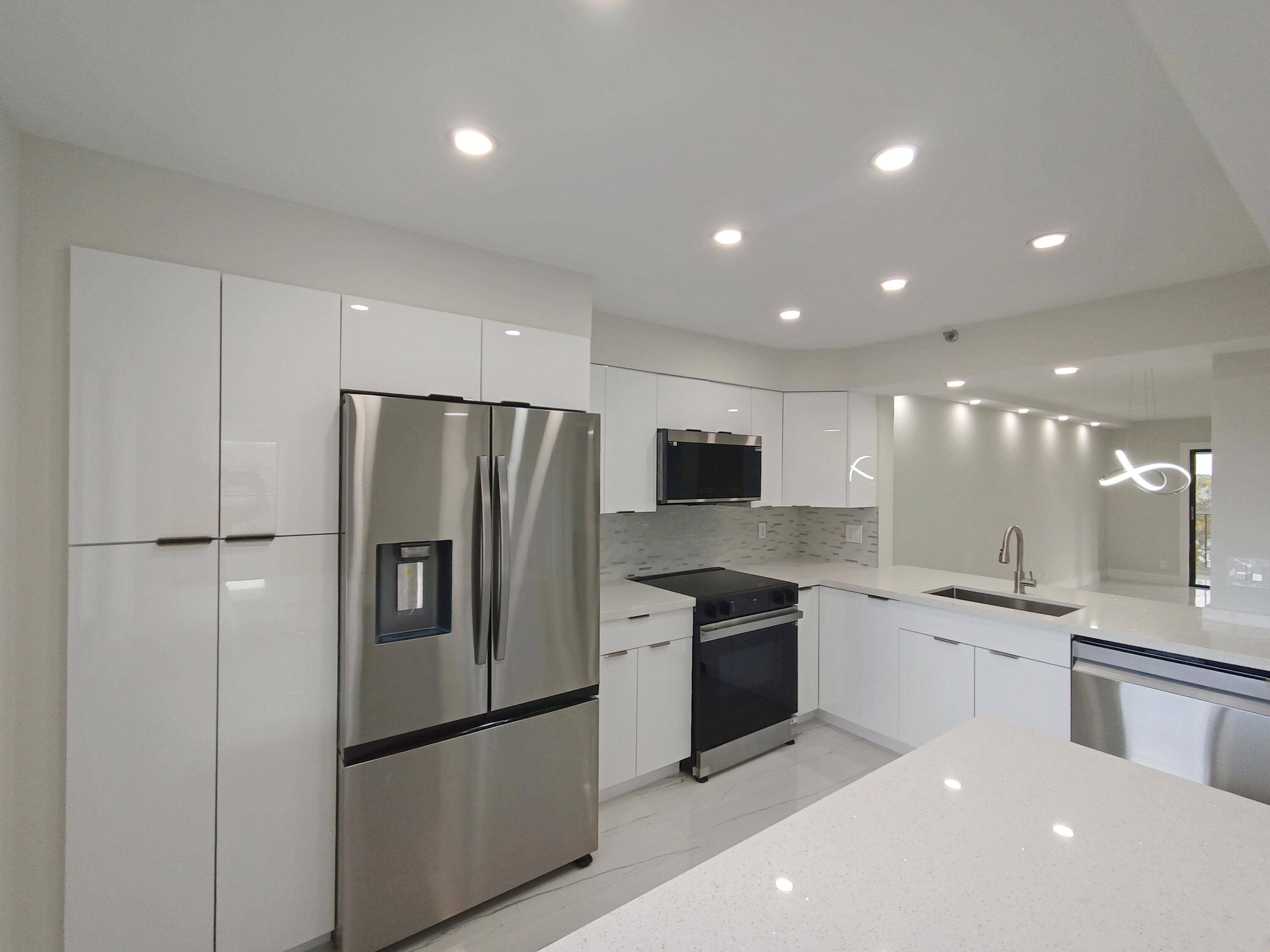 Delray Beach, FL 33446,7240 Huntington LN 408