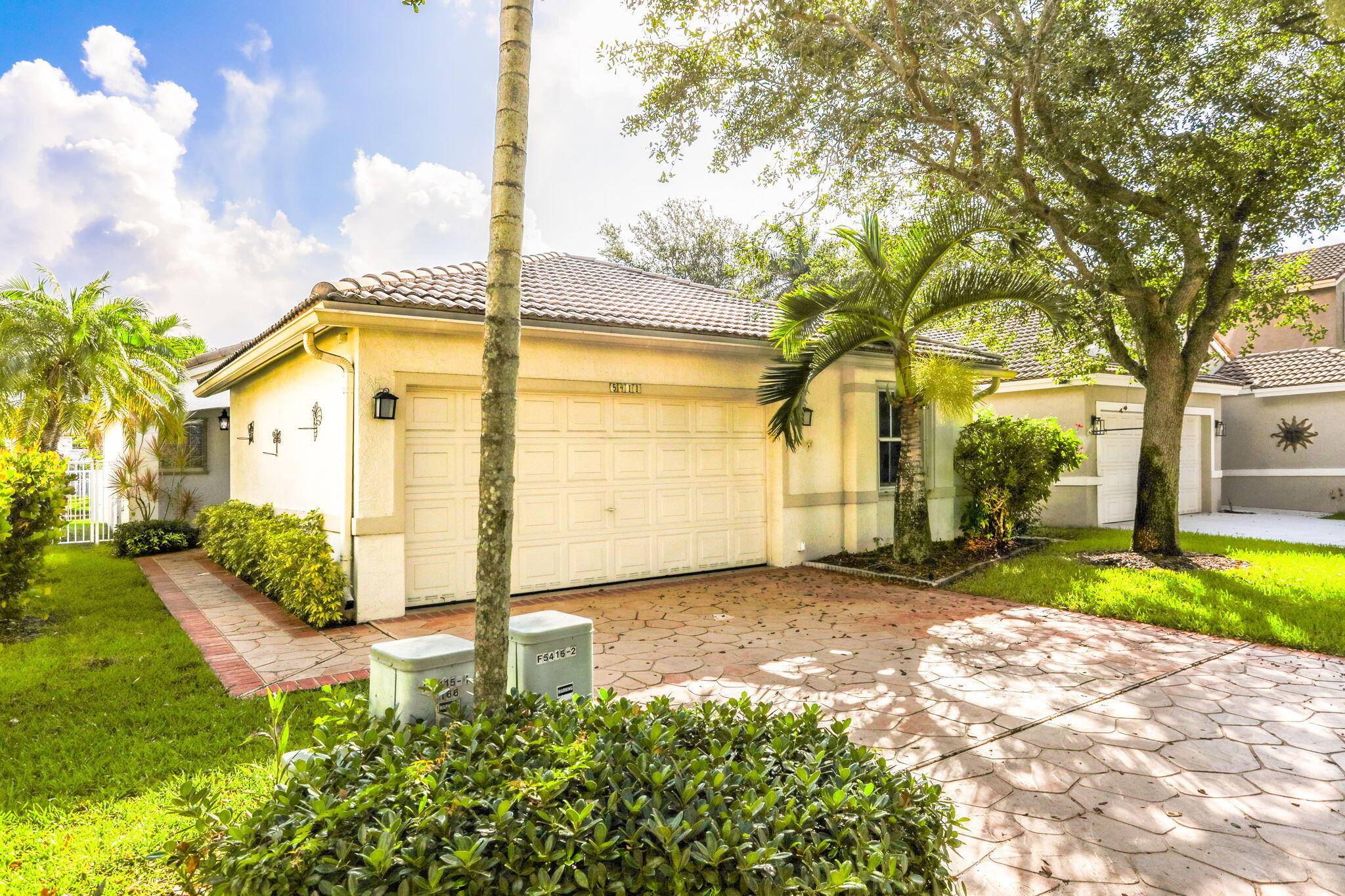 Coconut Creek, FL 33073,5411 NW 49th CT