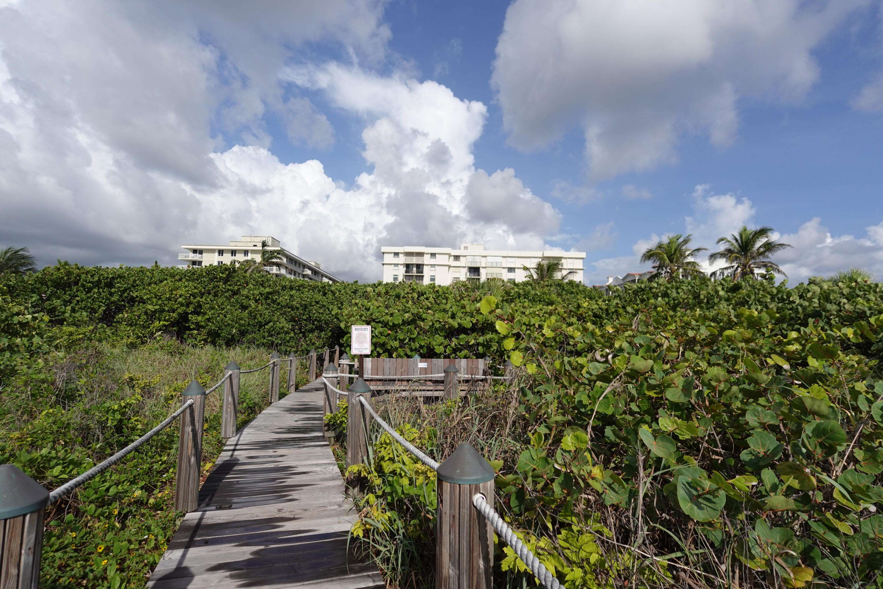 Palm Beach Shores, FL 33404,145 S Ocean AVE 808