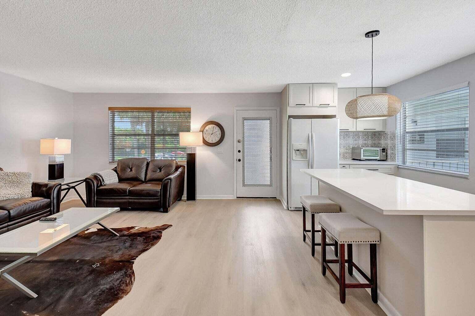 Delray Beach, FL 33484,74 Normandy B