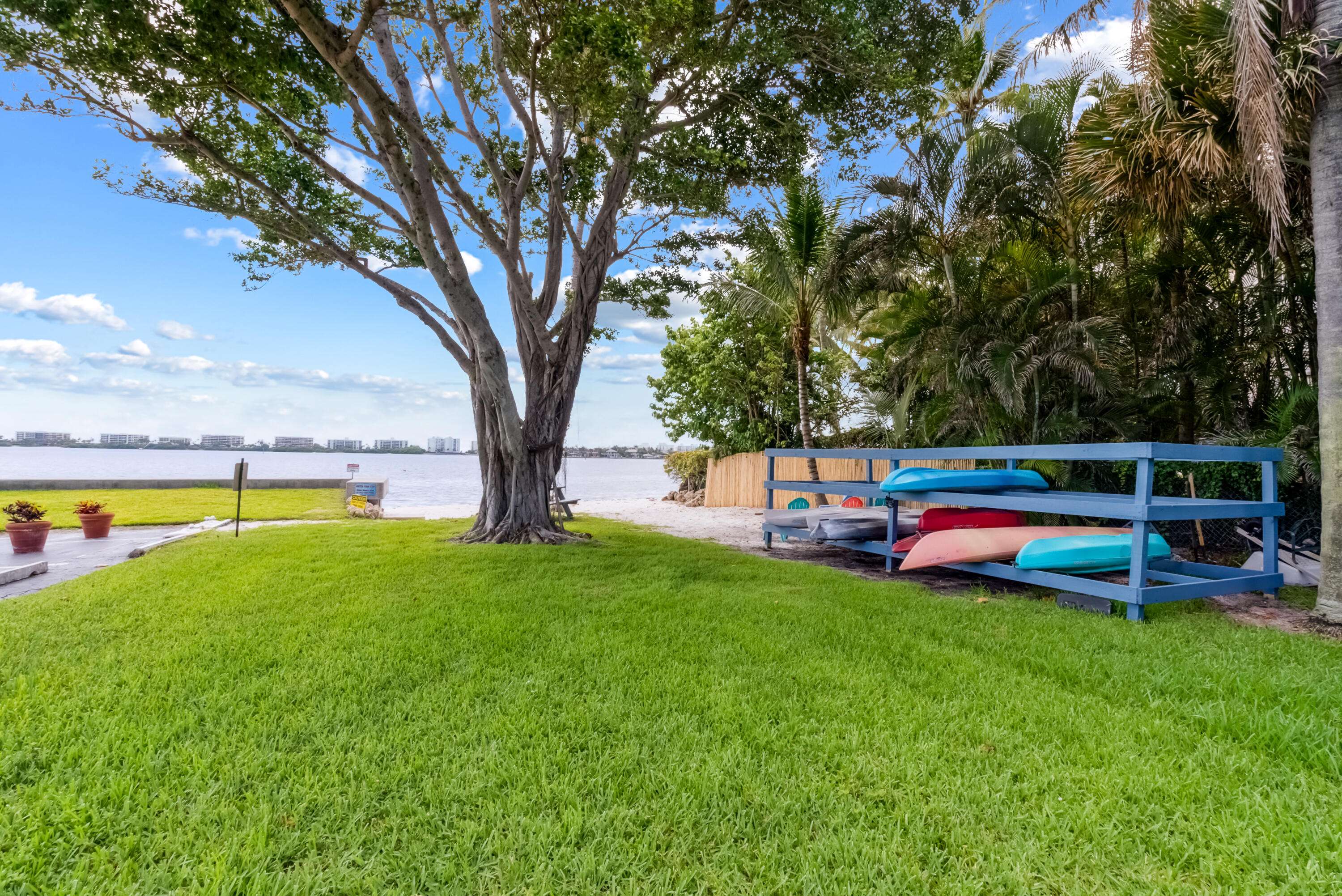 Lake Worth Beach, FL 33460,1516 S Lakeside DR 306