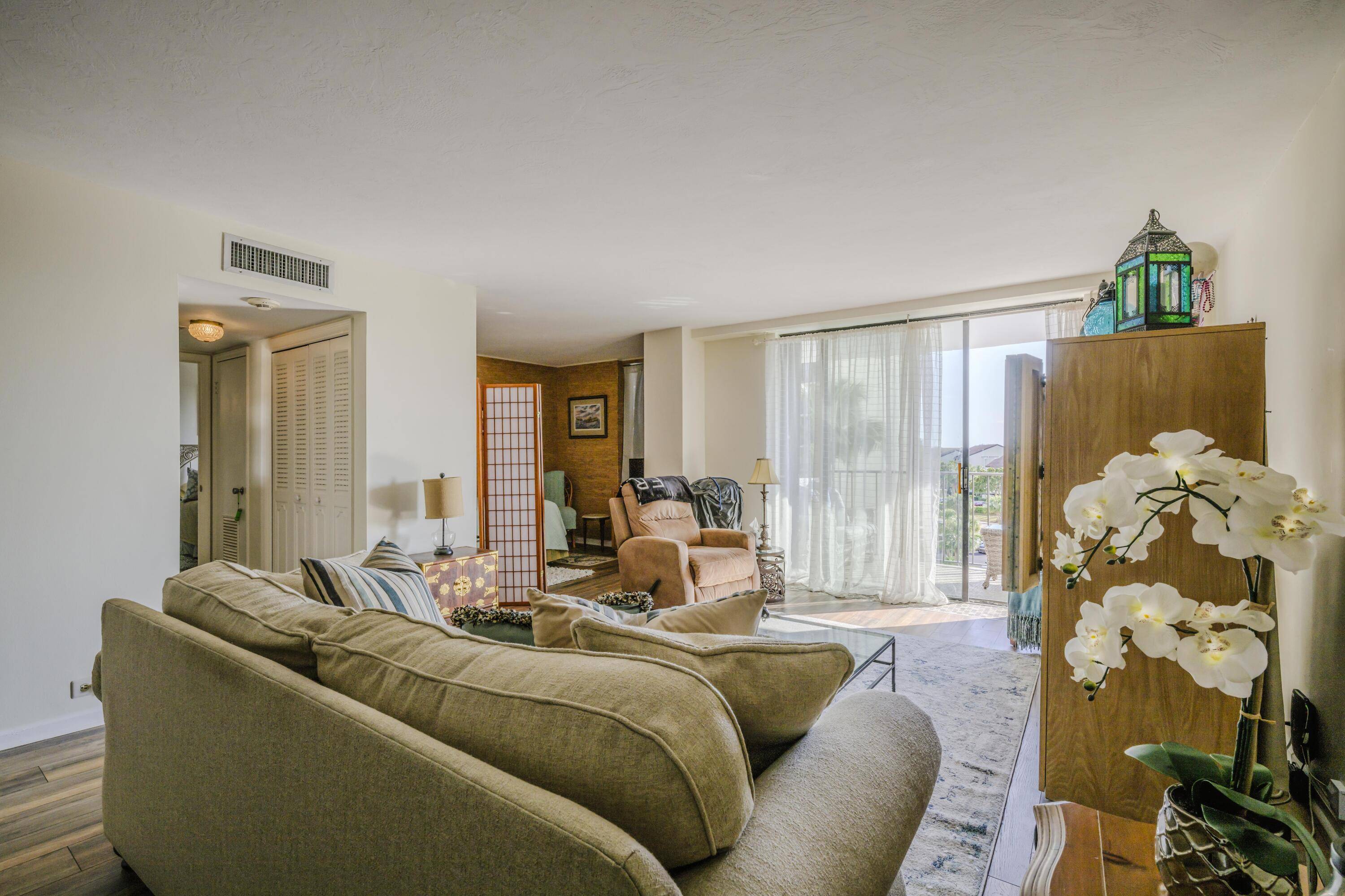 North Palm Beach, FL 33408,1200 Marine WAY 304