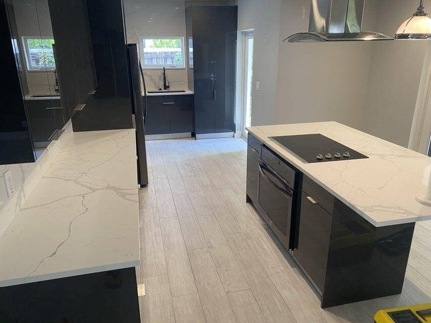 Boca Raton, FL 33486,418 SW 7th TER