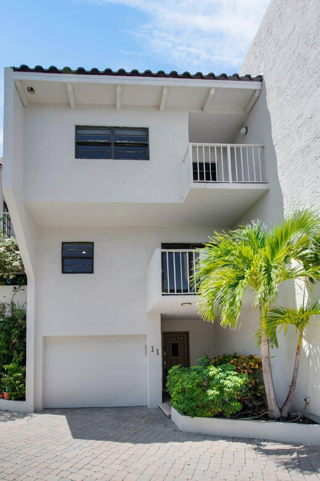 Hillsboro Beach, FL 33062,1222 Hillsboro Mile 11