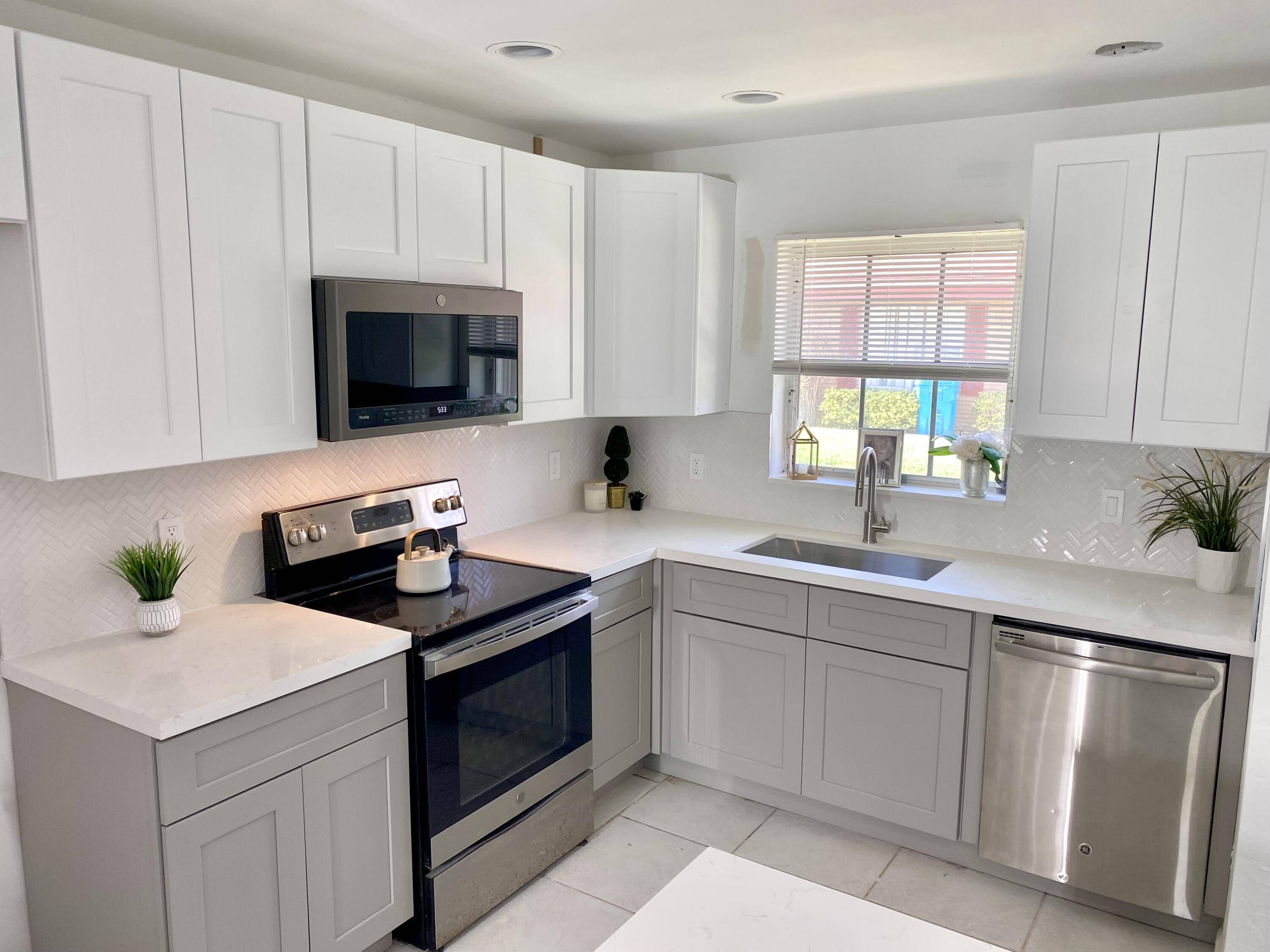 Boynton Beach, FL 33426,1430 SW 25th WAY B