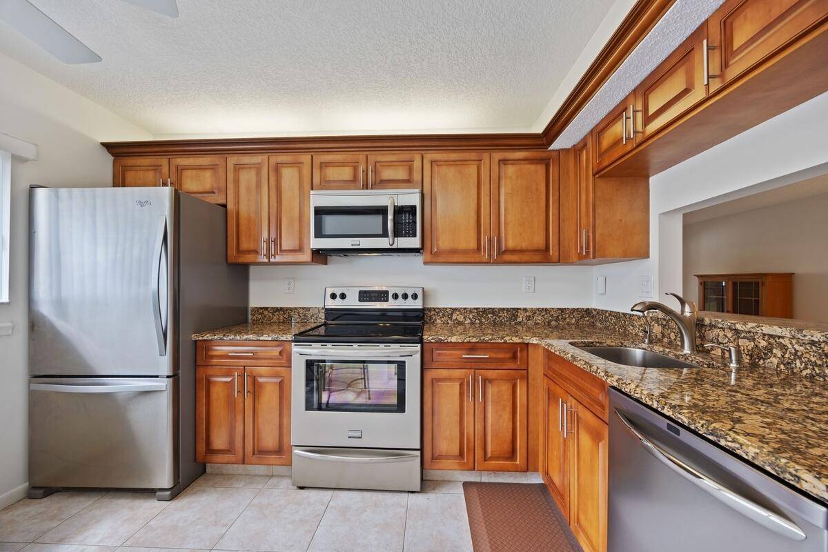 Delray Beach, FL 33484,15378 Lakes Of Delray BLVD 15