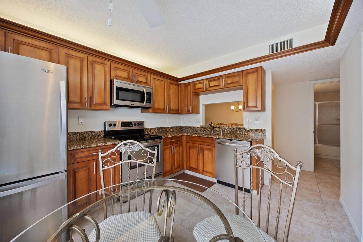 Delray Beach, FL 33484,15378 Lakes Of Delray BLVD 15