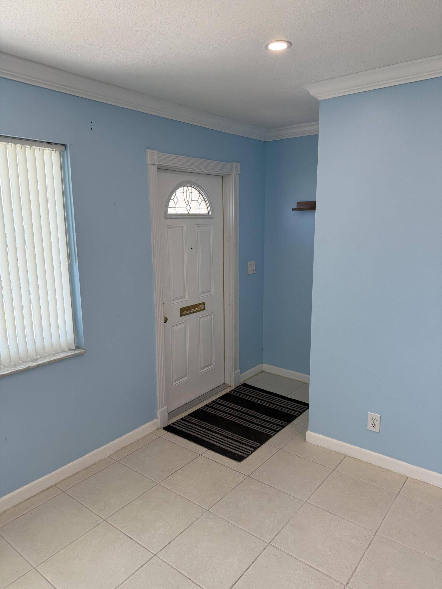 Boynton Beach, FL 33426,124 SW 9th ST