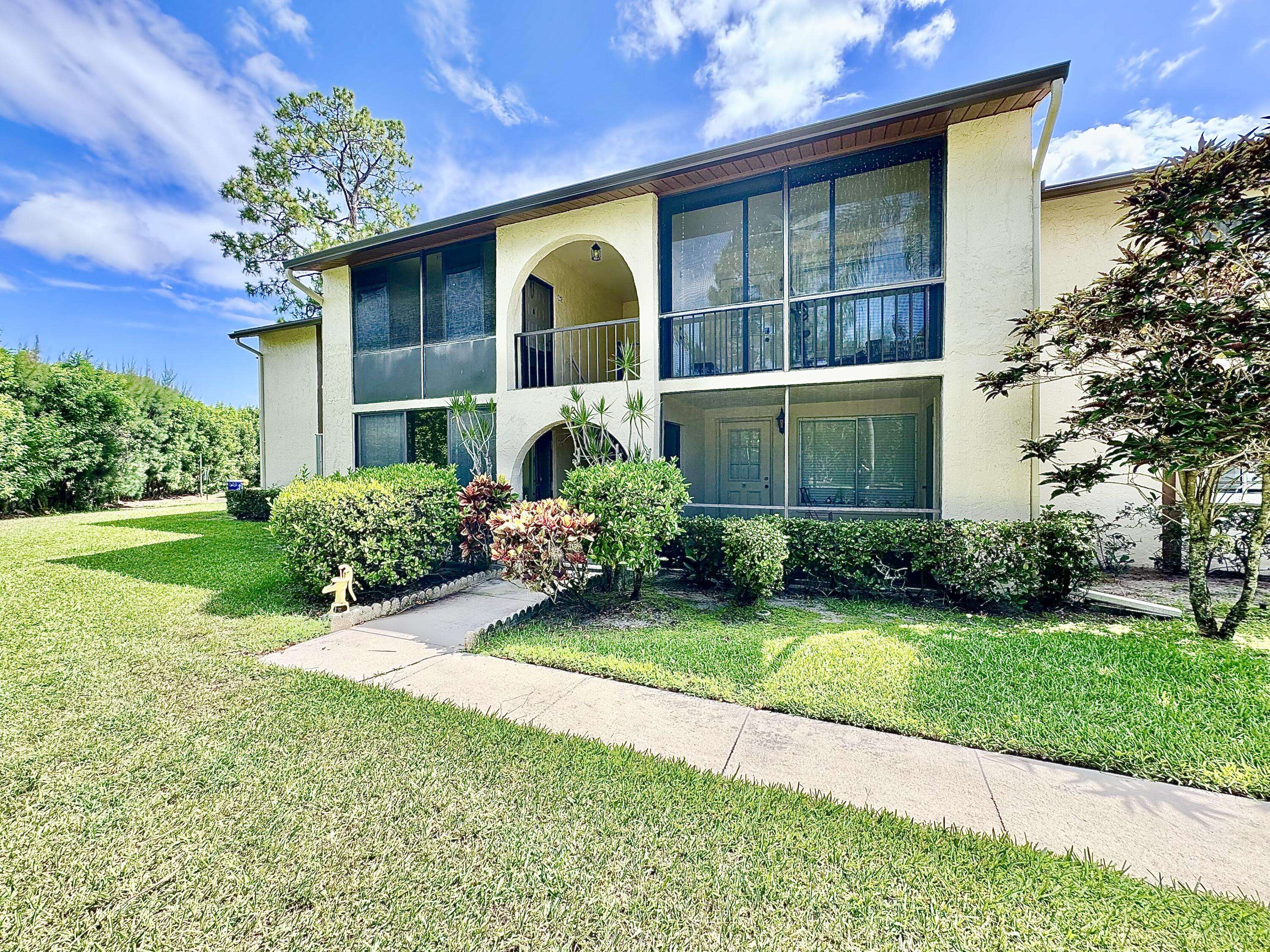 Greenacres, FL 33463,312 Knotty Pine CIR C-1