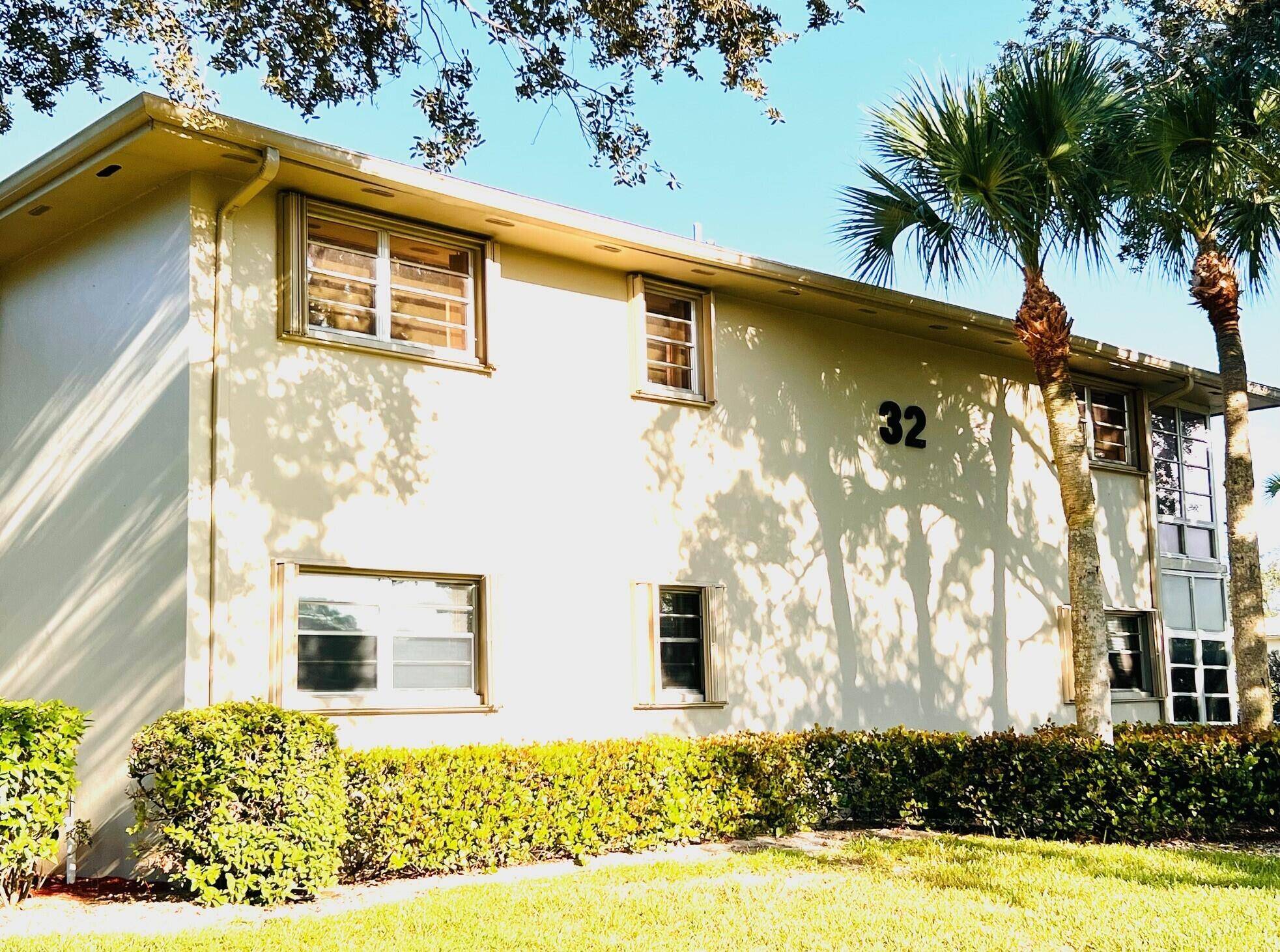 Port Saint Lucie, FL 34952,32 Lake Vista TRL 101