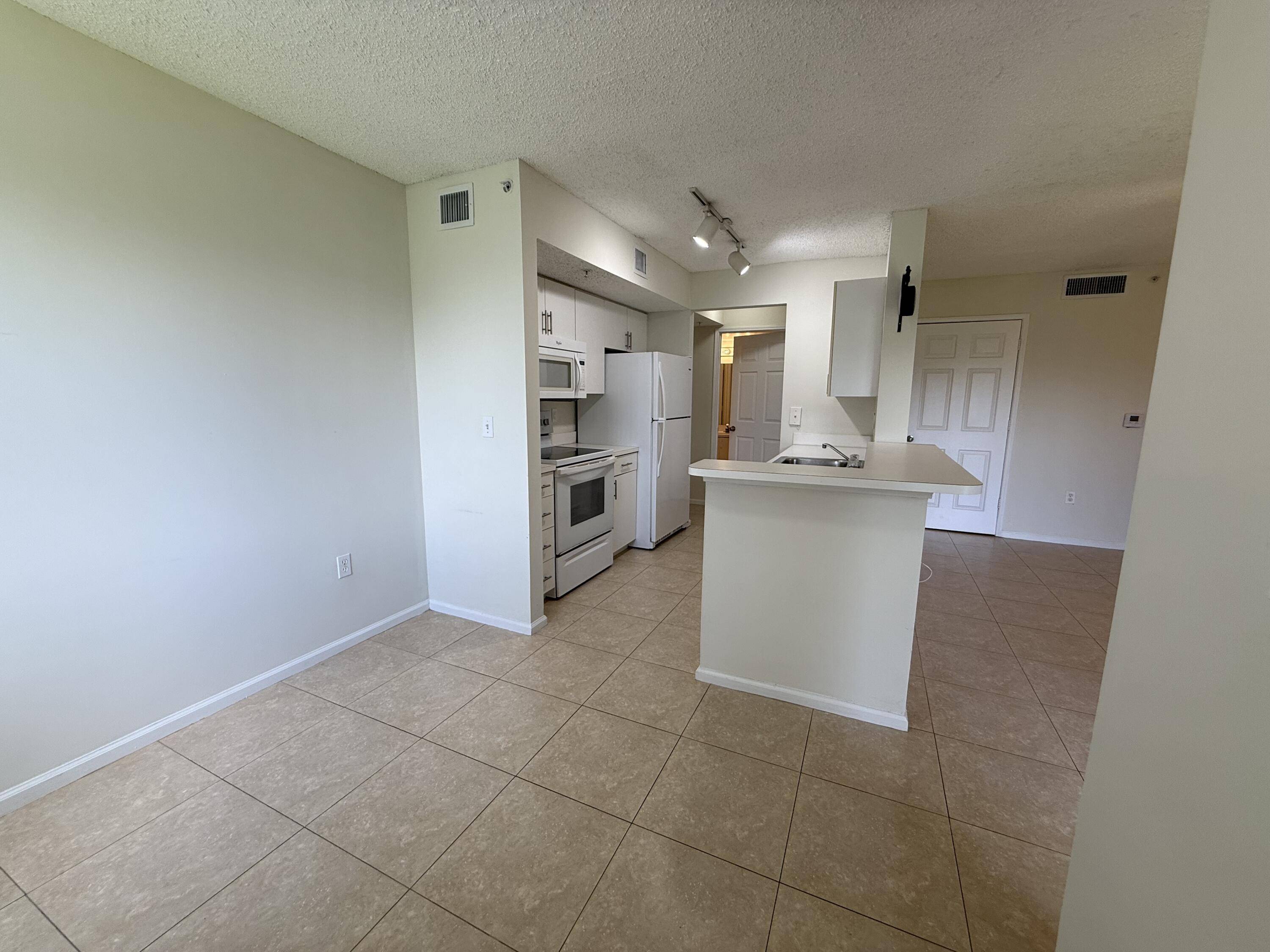 Tequesta, FL 33469,266 Village BLVD 6210