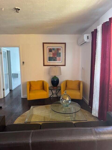Belle Glade, FL 33430,545 SW 4th ST 1