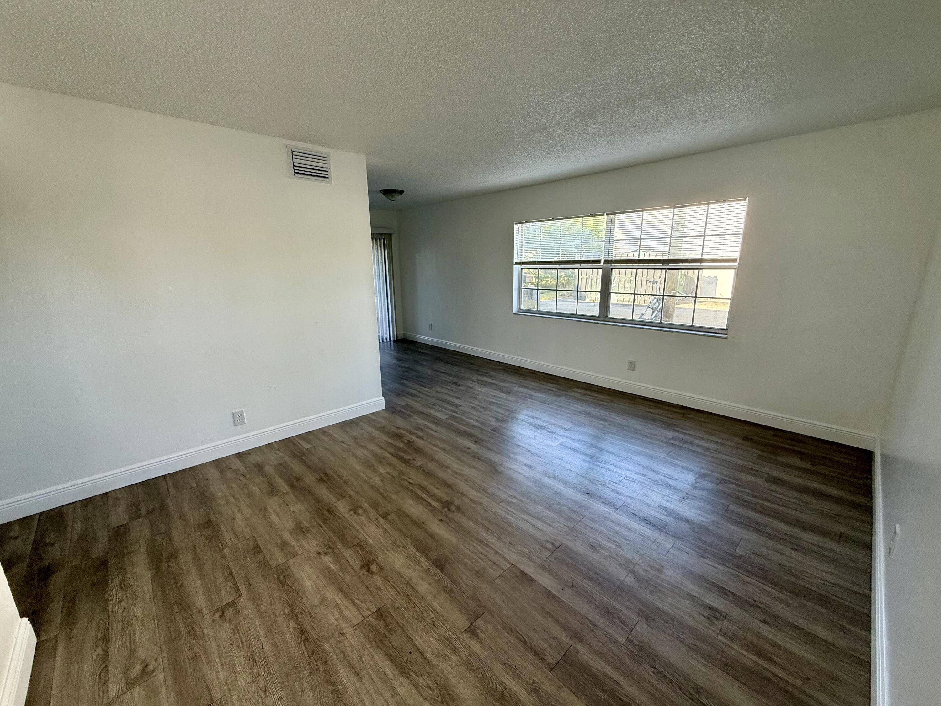 Lake Worth, FL 33461,3431 Helena DR 1