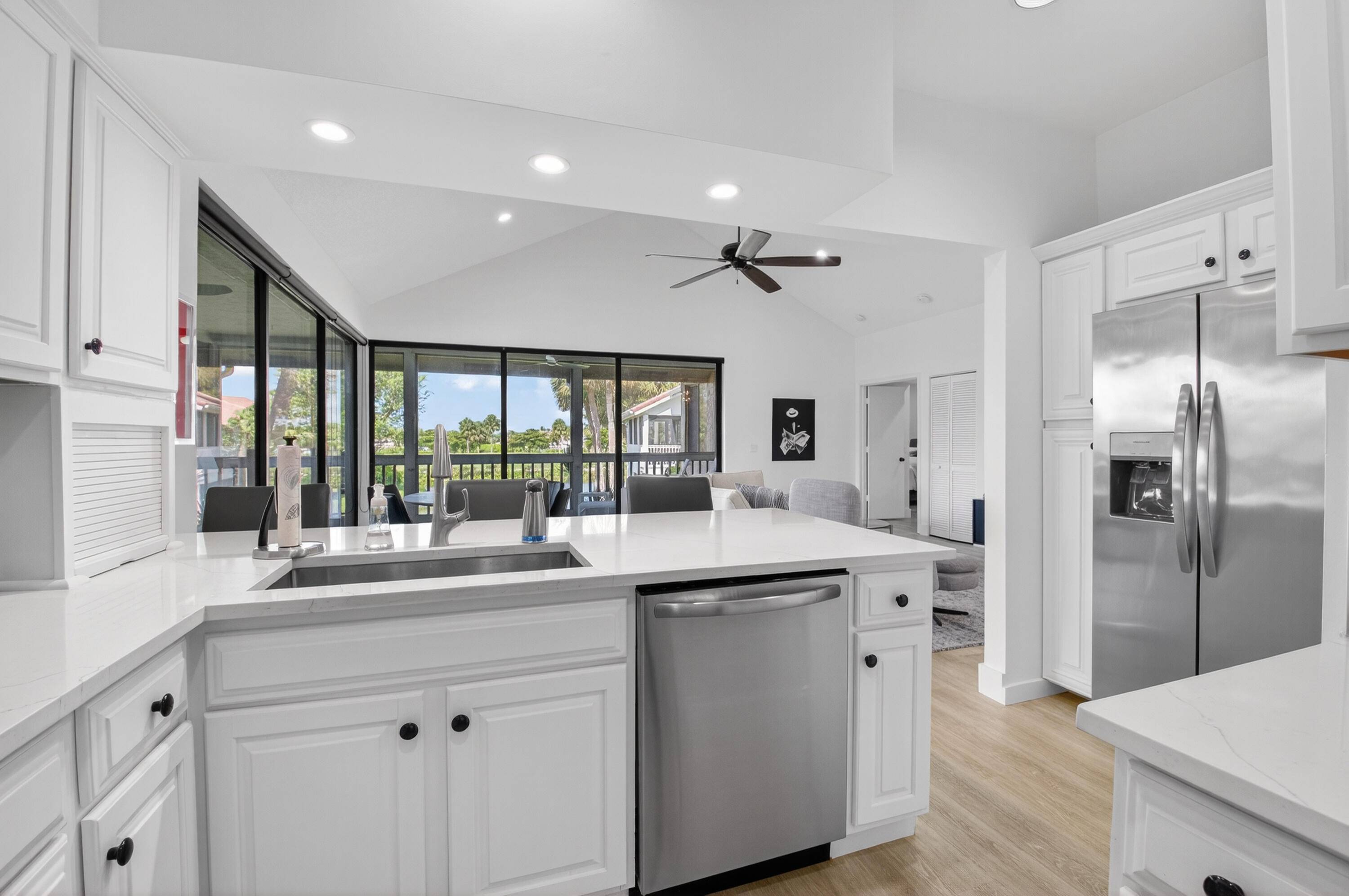 Boca Raton, FL 33434,19349 Sabal Lake DR 5046