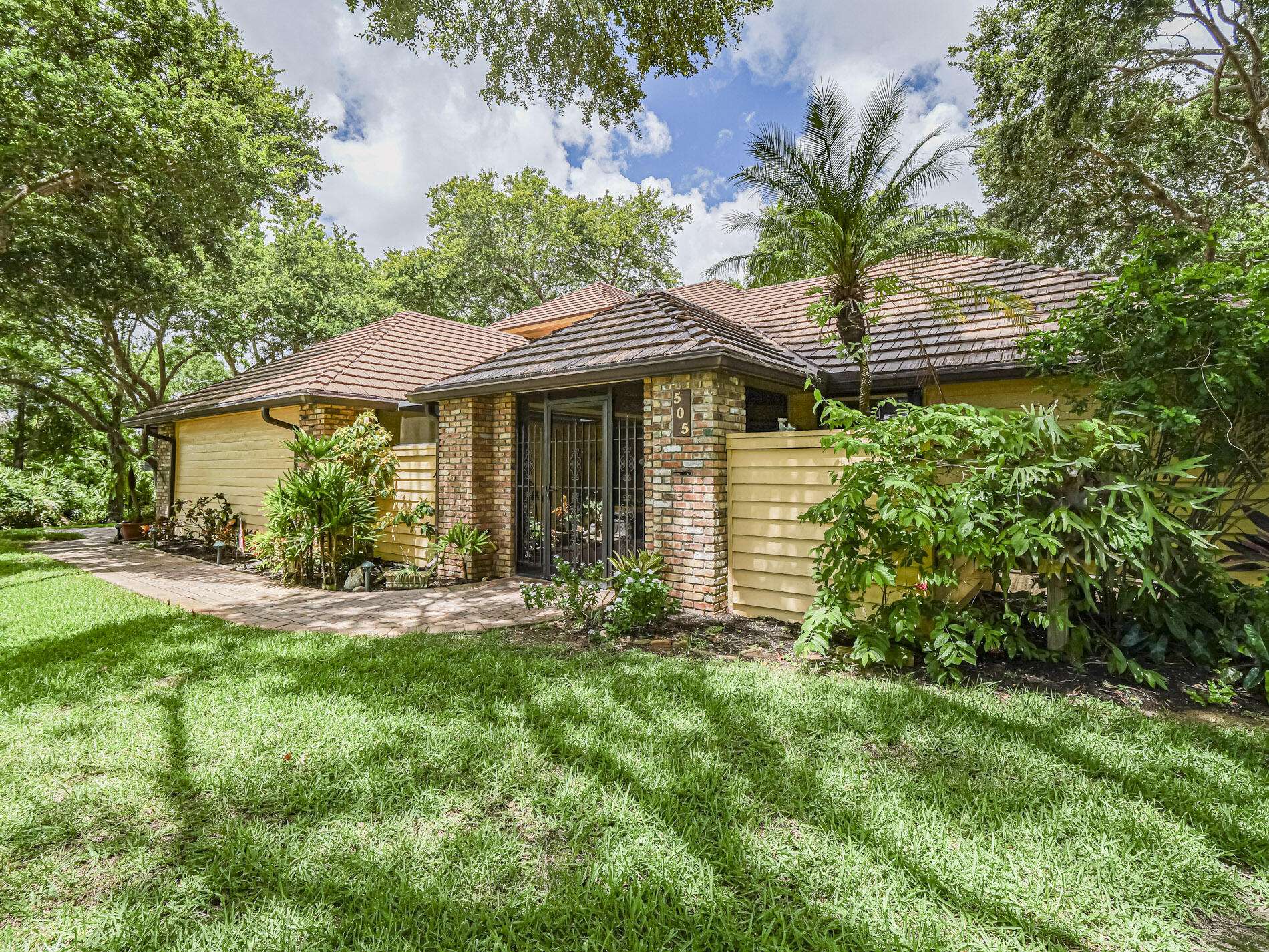 Sebastian, FL 32958,505 Cross Creek CIR