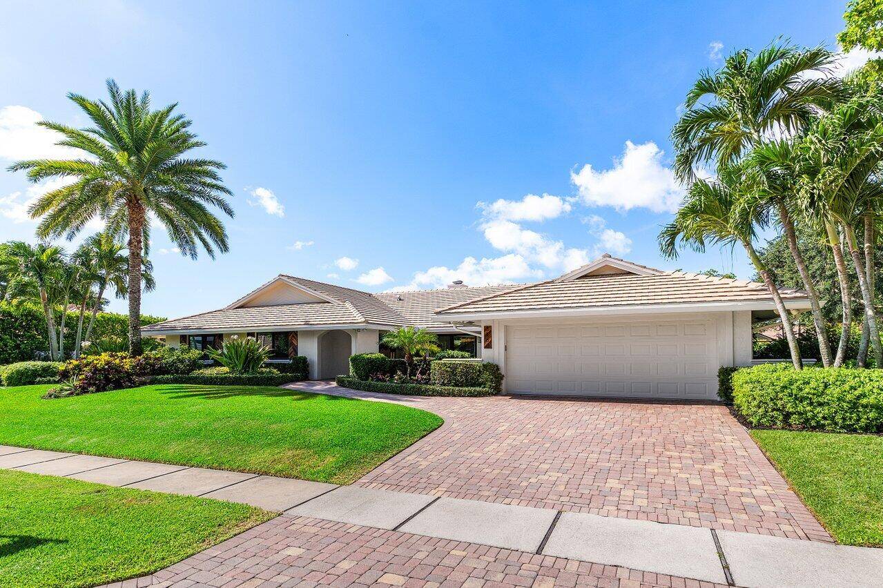 Boca Raton, FL 33434,3160 Saint James DR