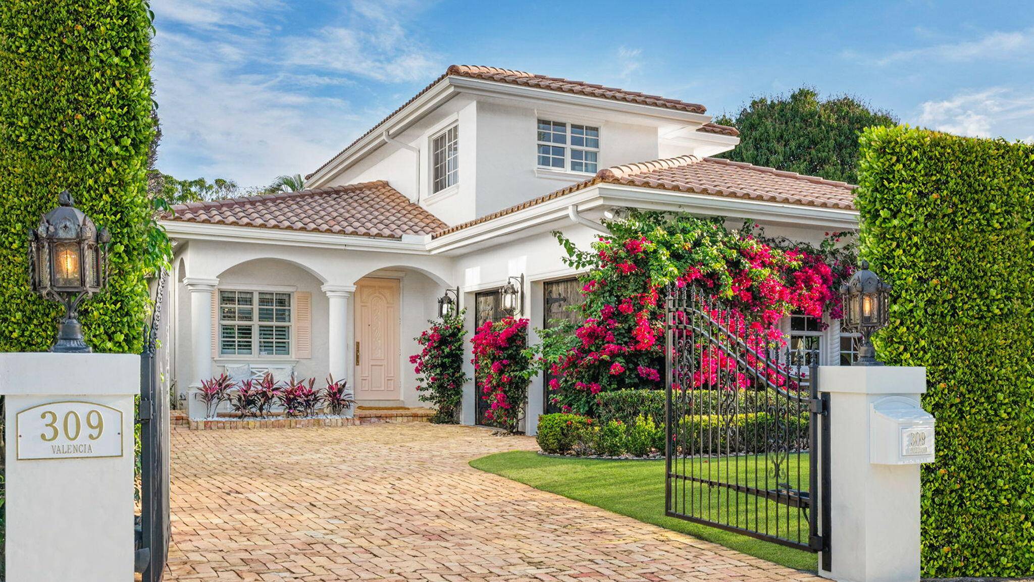 West Palm Beach, FL 33405,309 Valencia RD