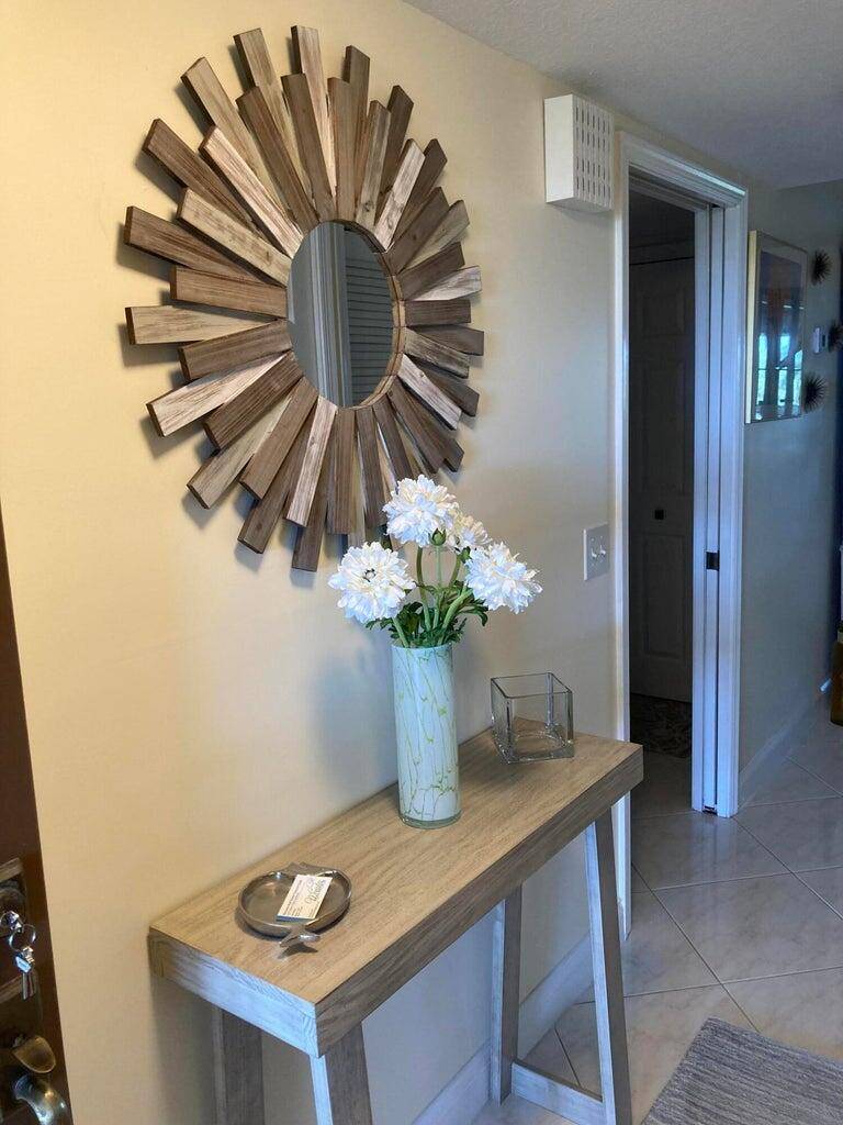 Stuart, FL 34996,166 SE St Lucie Blvd # D-404