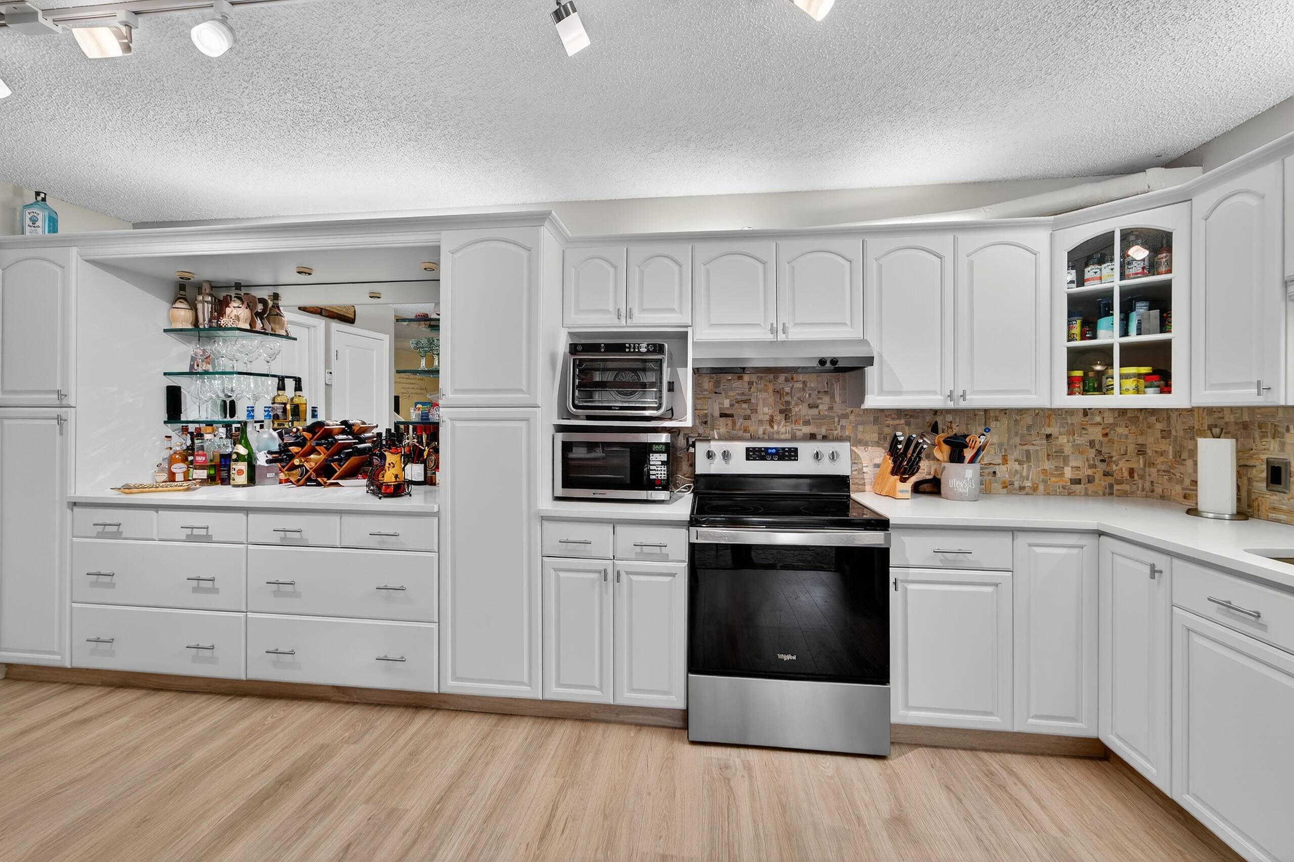 Palm Beach Gardens, FL 33418,505 5th TER