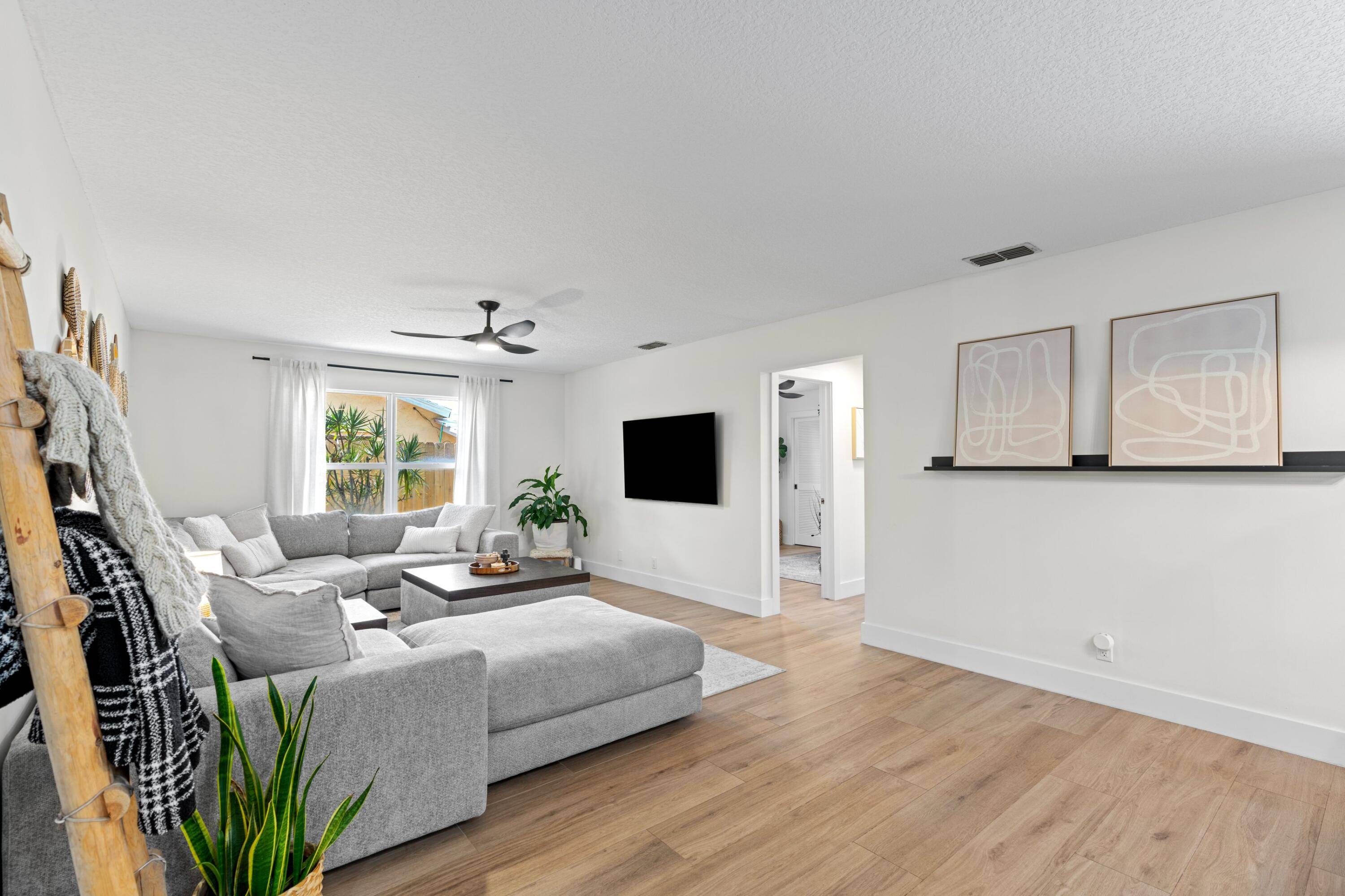 West Palm Beach, FL 33406,883 Prairie RD
