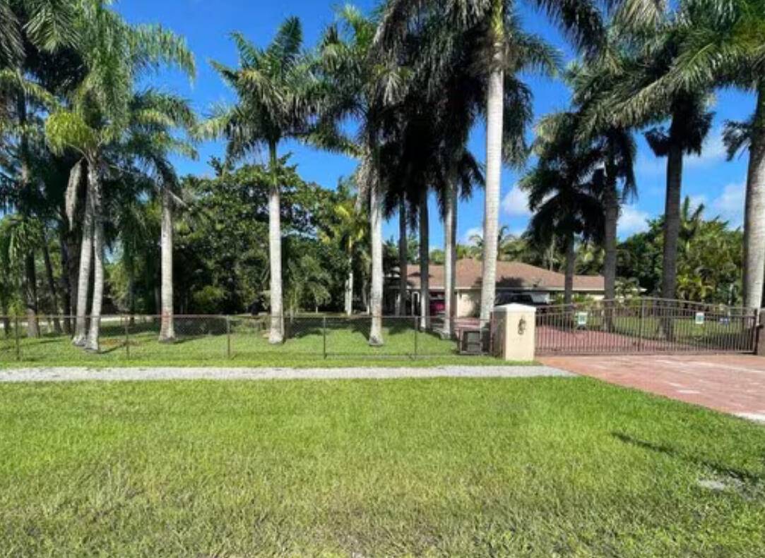 Loxahatchee, FL 33470,9117 Mandarin BLVD