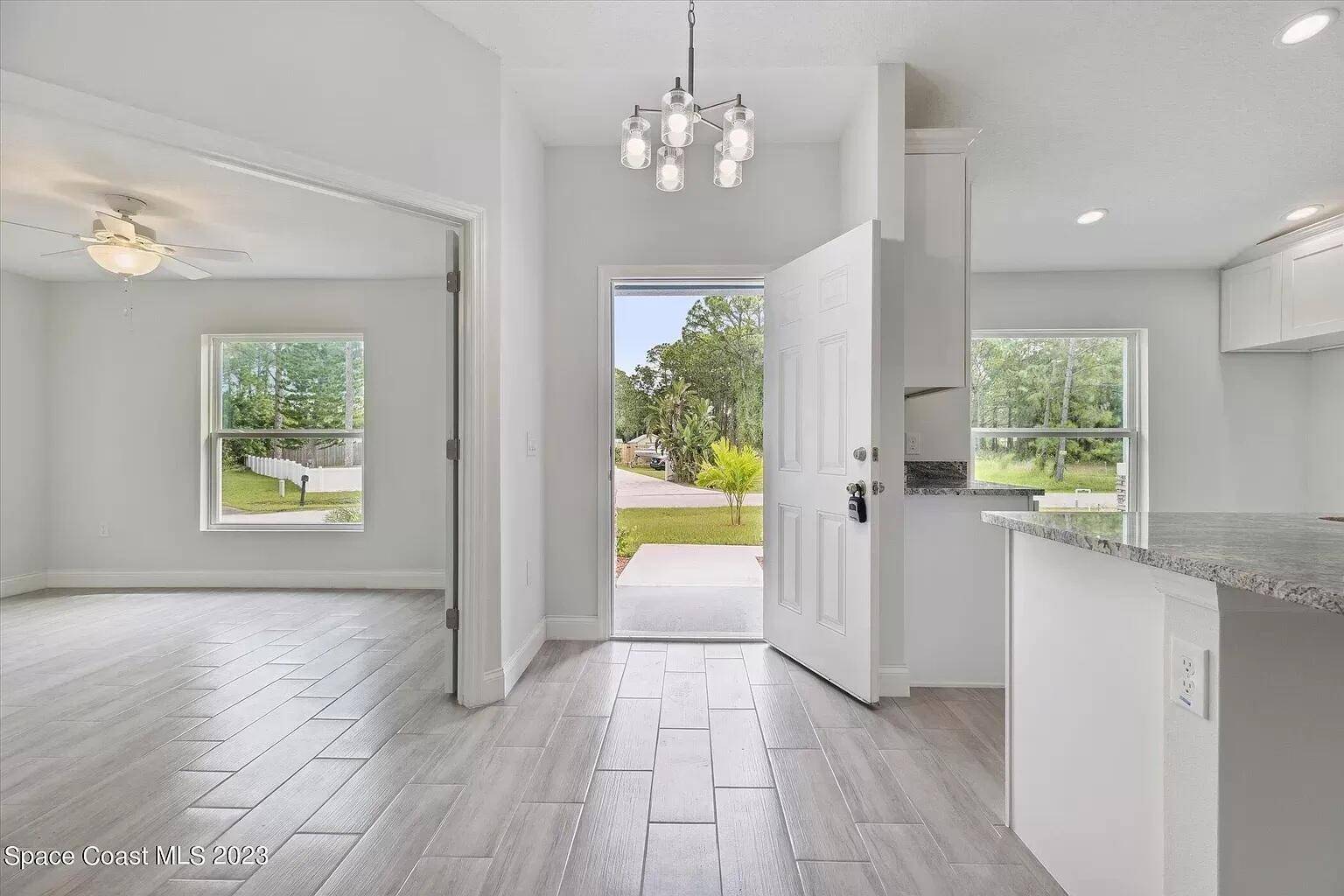 Palm Bay, FL 32908,466 SW Tunis RD