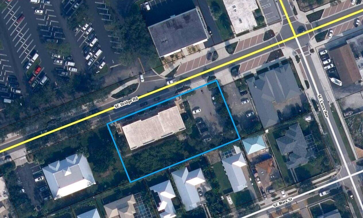 Hobe Sound, FL 33455,8930 SE Bridge RD