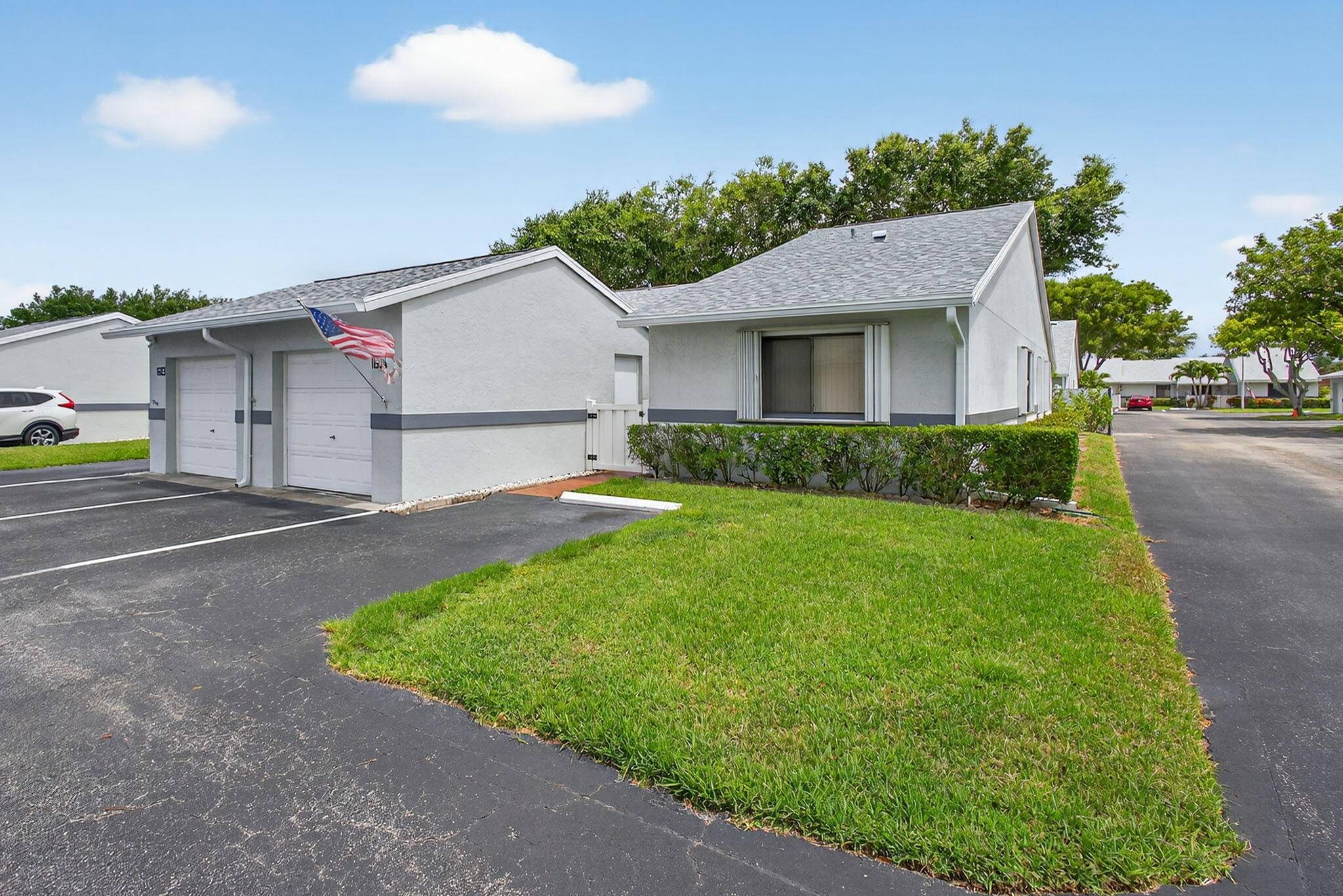 West Palm Beach, FL 33415,2640 W Gately DR 1604
