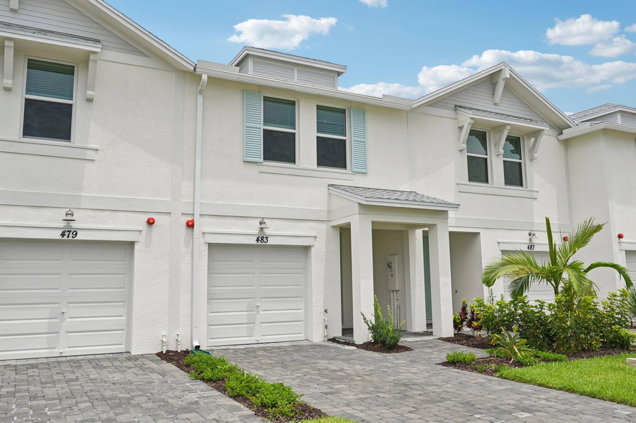 Fort Pierce, FL 34982,483 Salisbury CIR