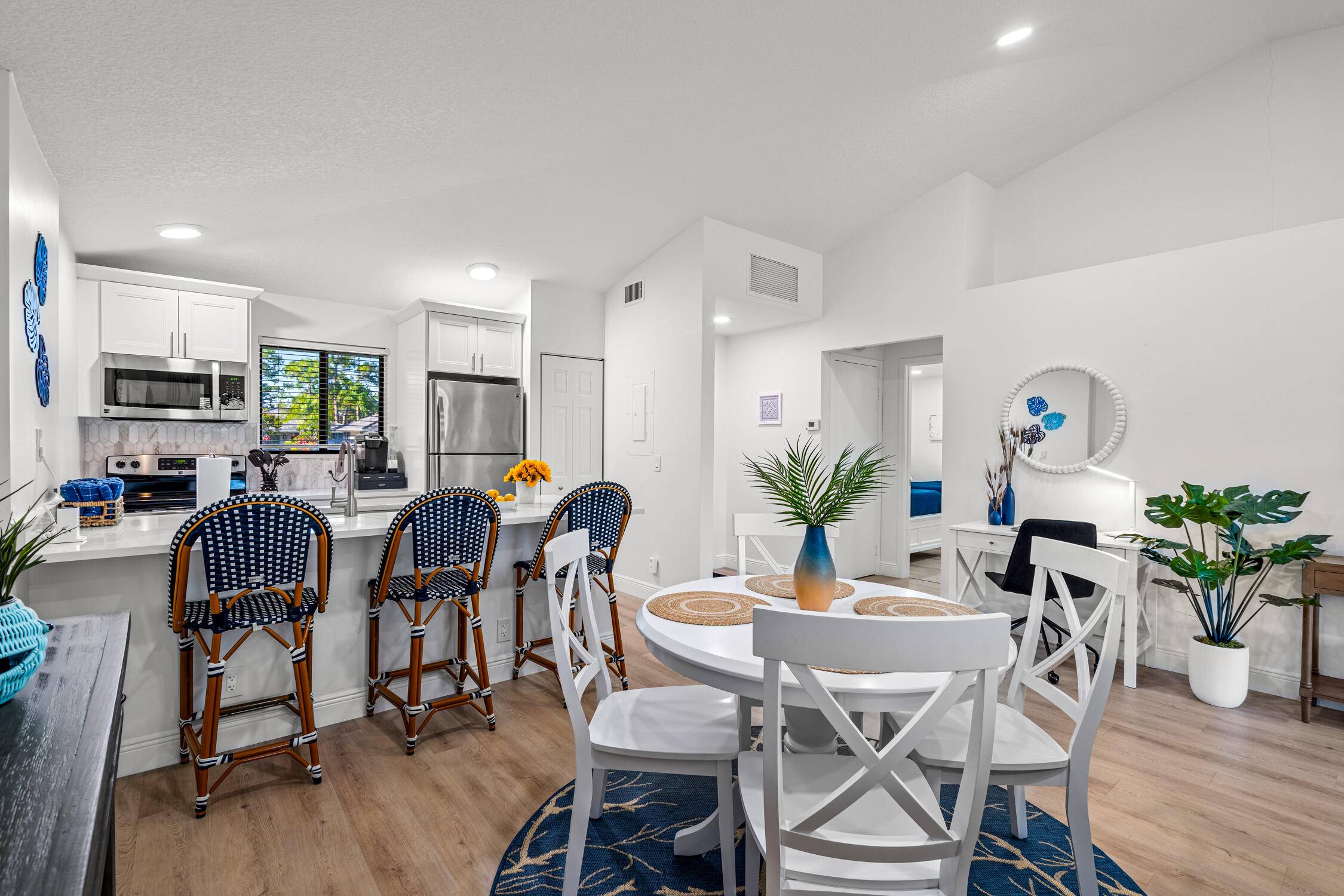 Palm Beach Gardens, FL 33418,615 Club DR
