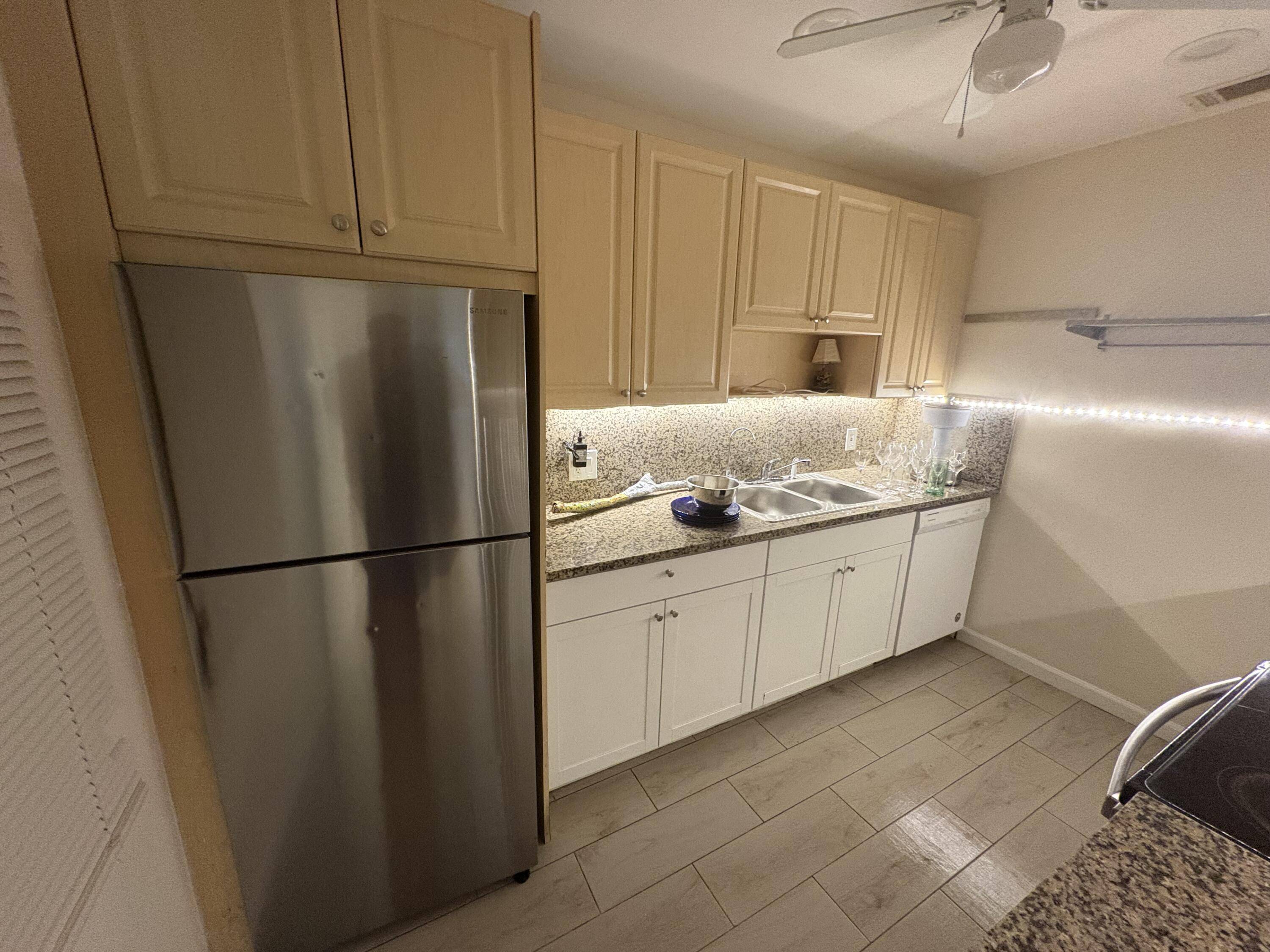 Boynton Beach, FL 33436,1896 Palmland DR 2
