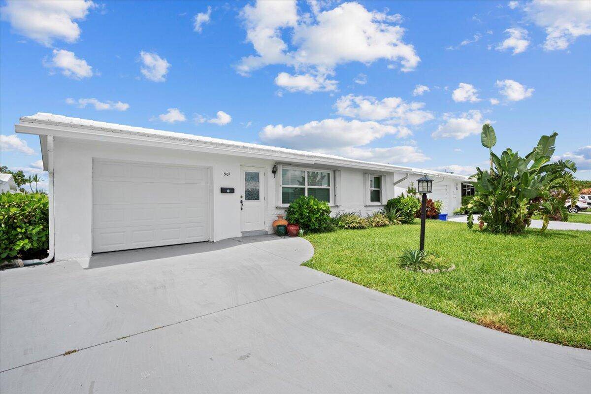 Boynton Beach, FL 33426,907 SW 5th CT
