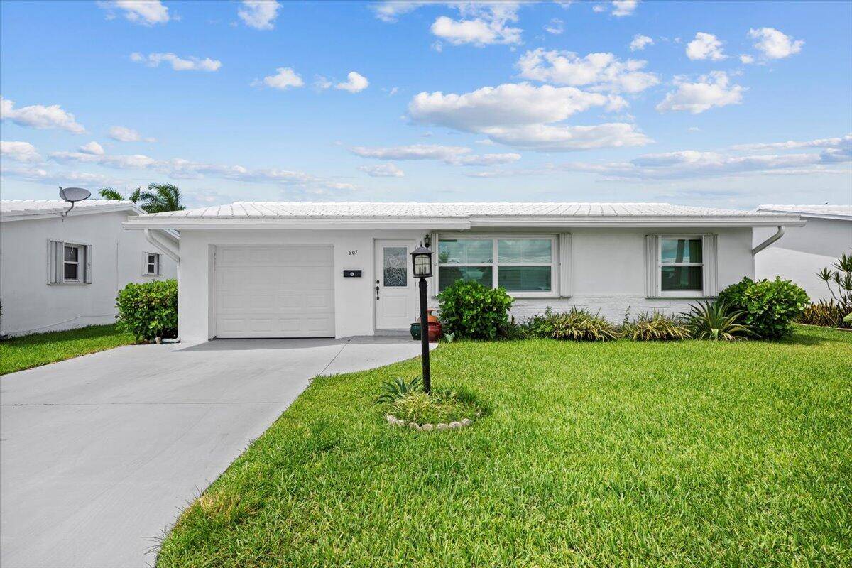 Boynton Beach, FL 33426,907 SW 5th CT