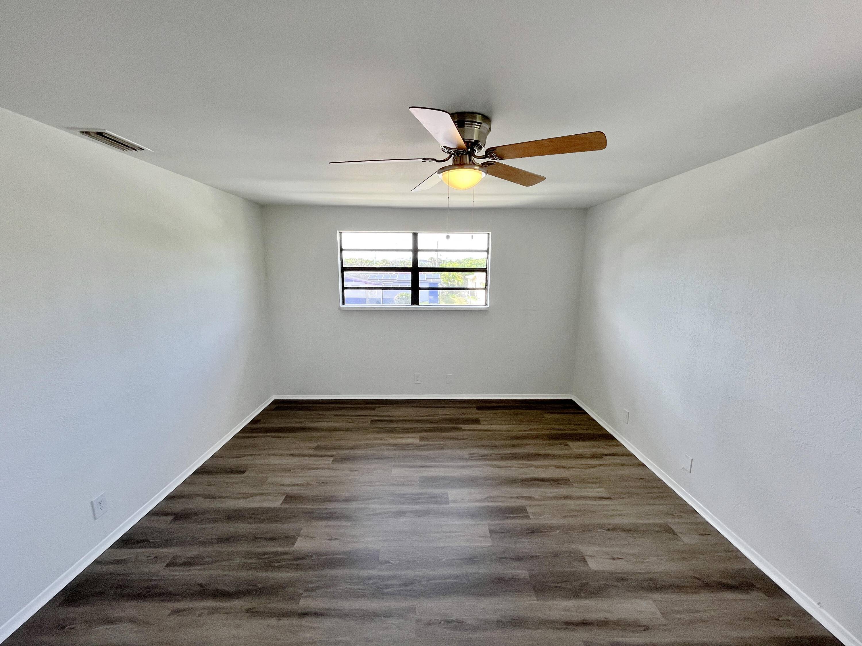 West Palm Beach, FL 33407,5163 Marion PL