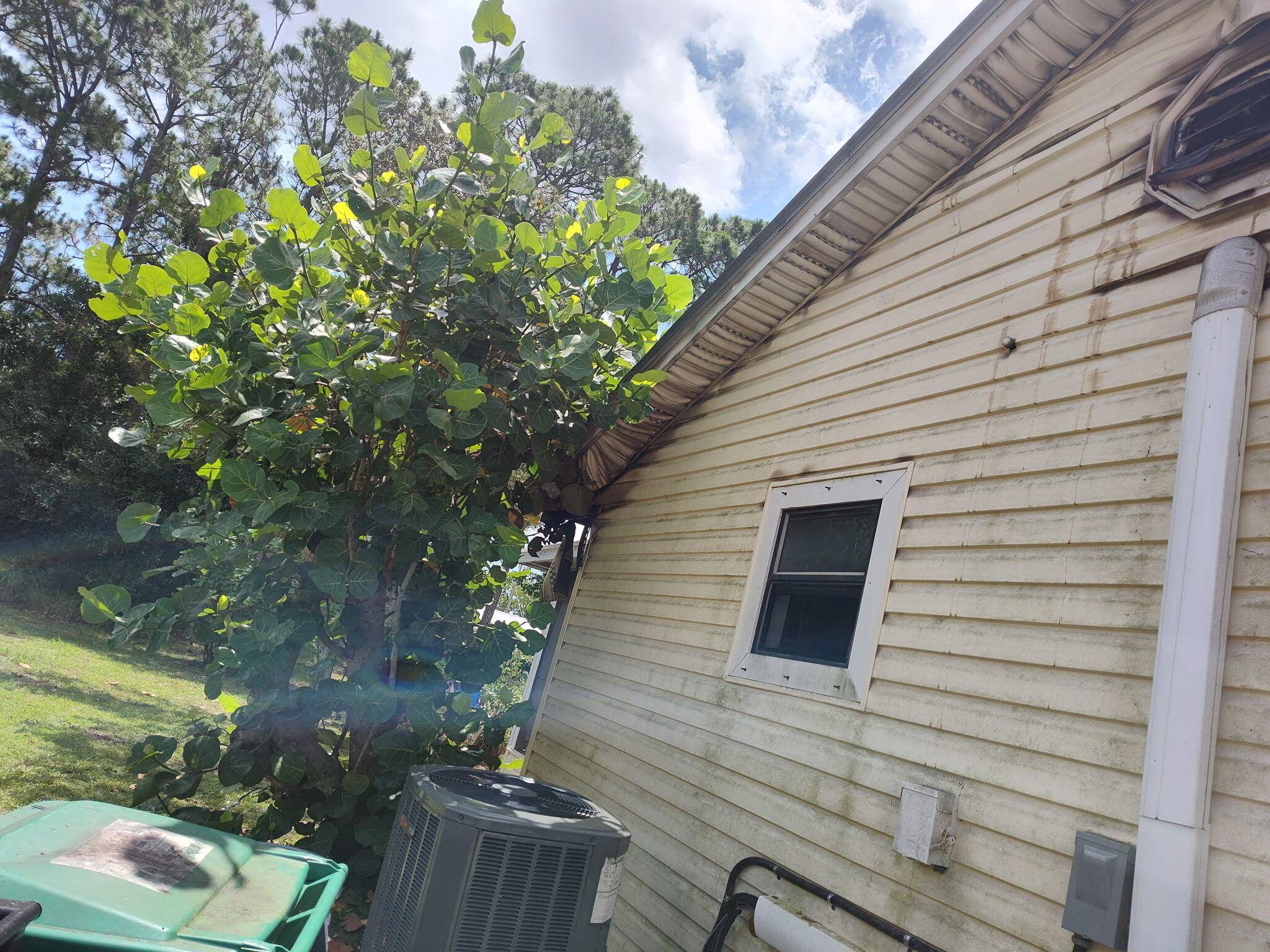 Port Saint Lucie, FL 34983,721 NW Selvitz RD