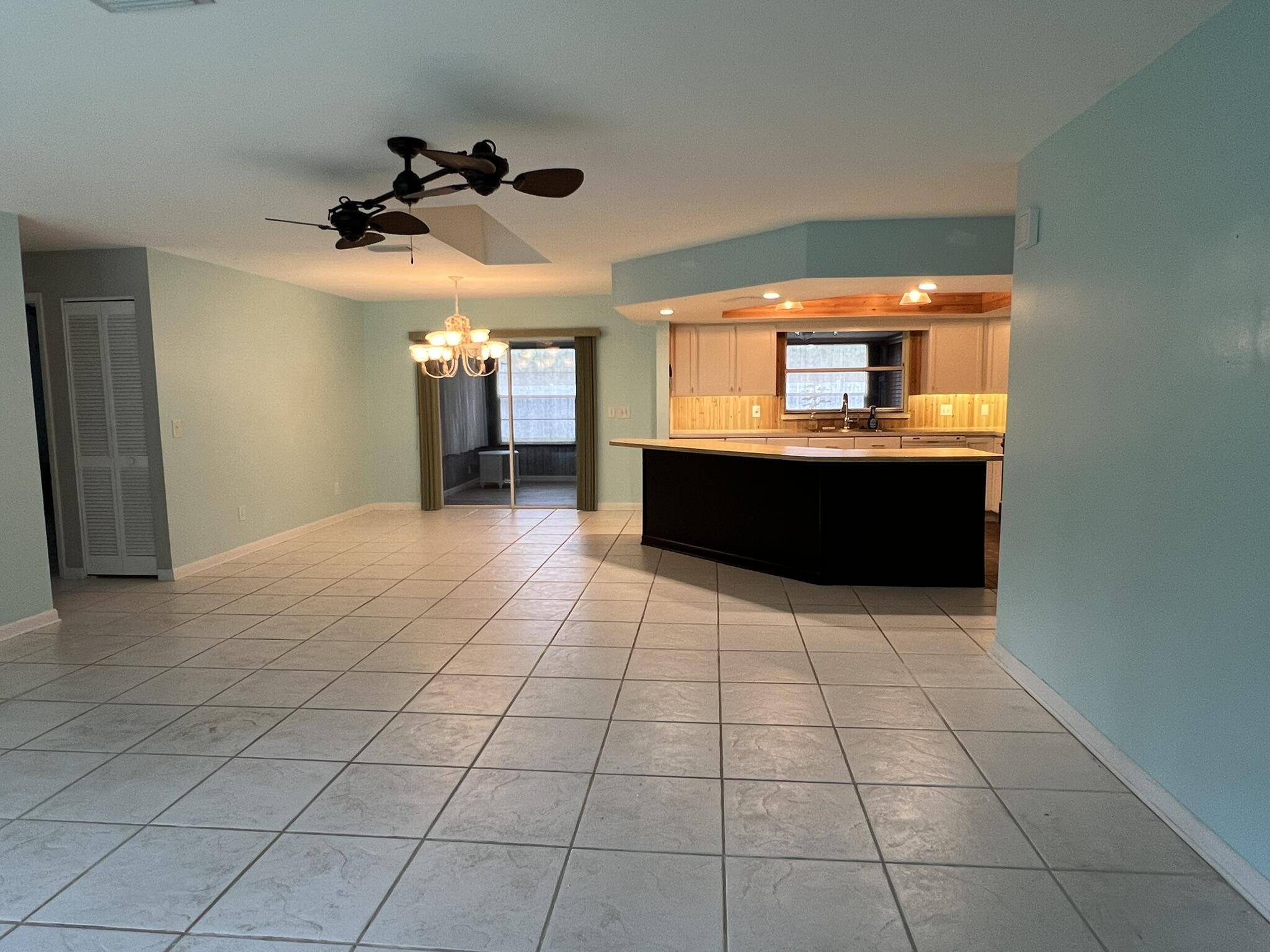Fort Pierce, FL 34949,1916 Coconut DR