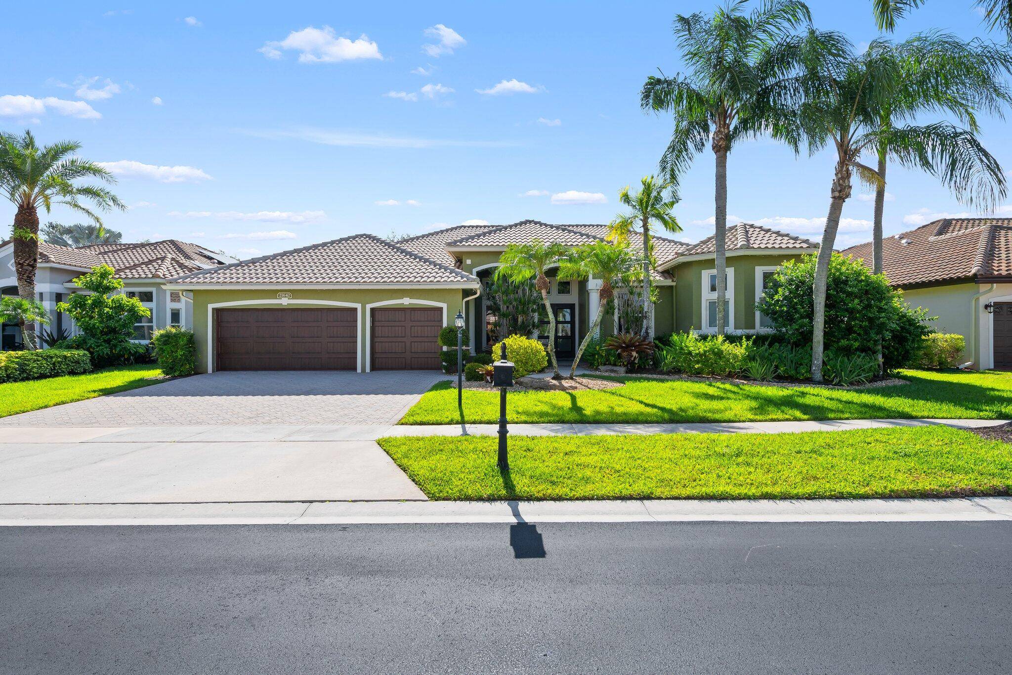 Boca Raton, FL 33428,21642 Marigot DR