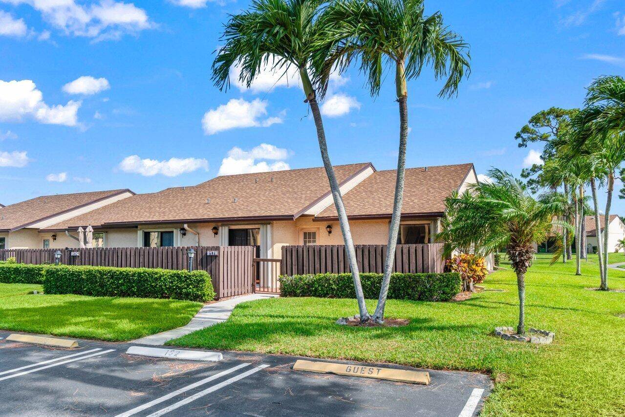 Greenacres, FL 33415,817 Sky Pine WAY H