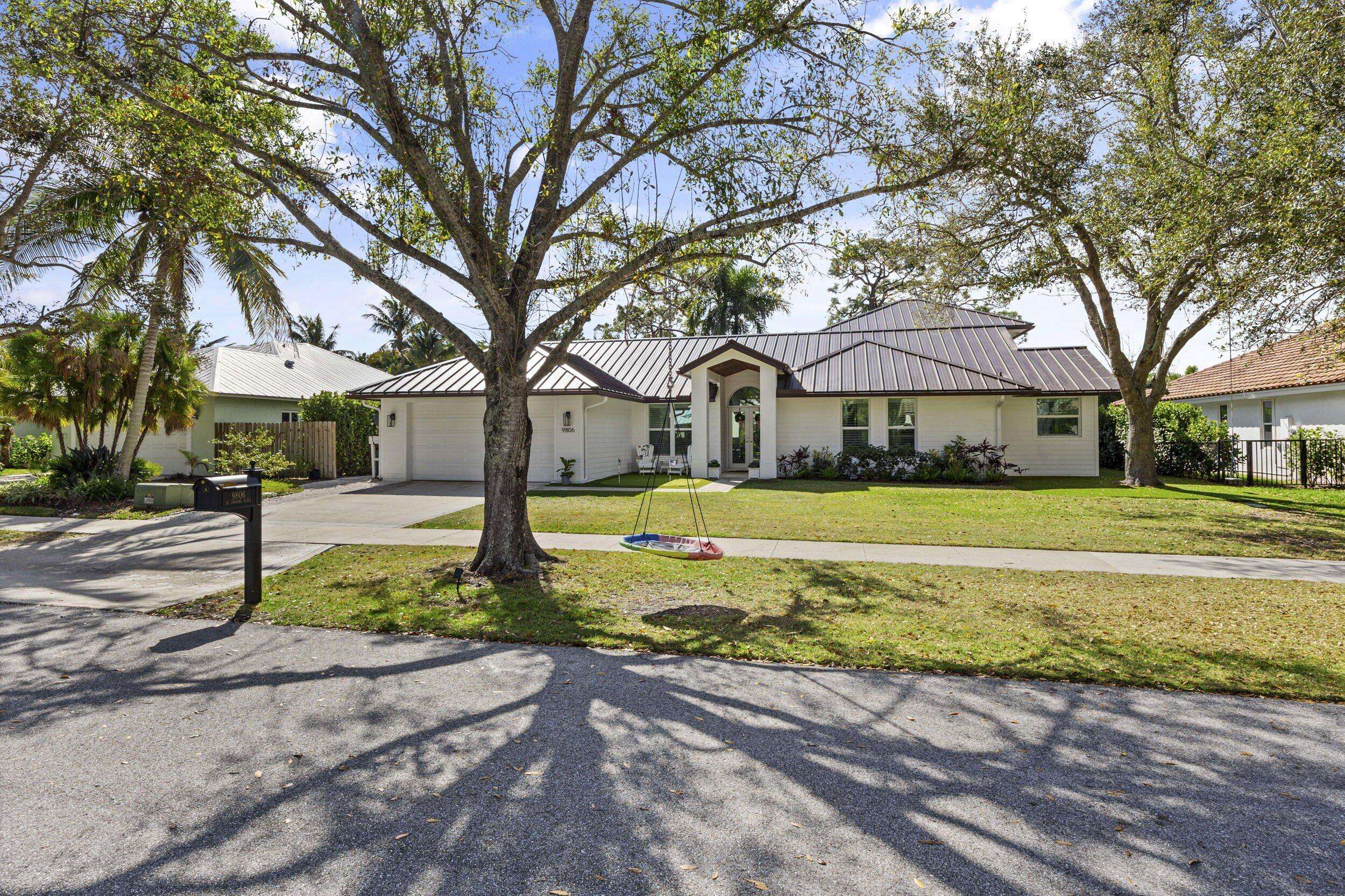 Tequesta, FL 33469,9806 SE Landing PL