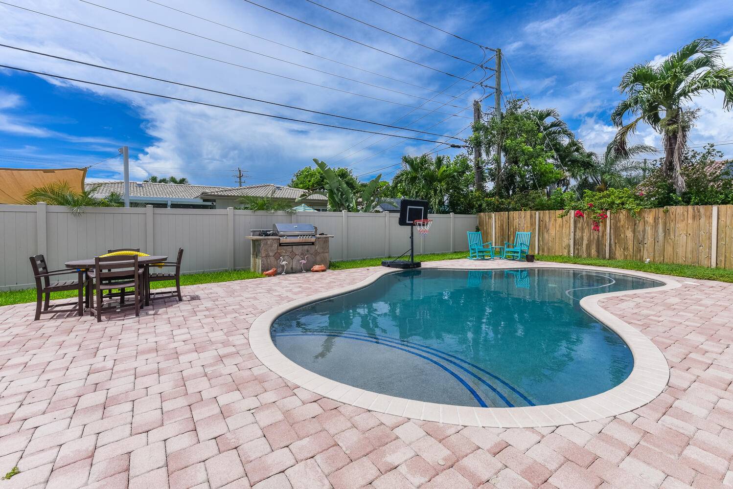 Pompano Beach, FL 33060,340 SE 5th ST