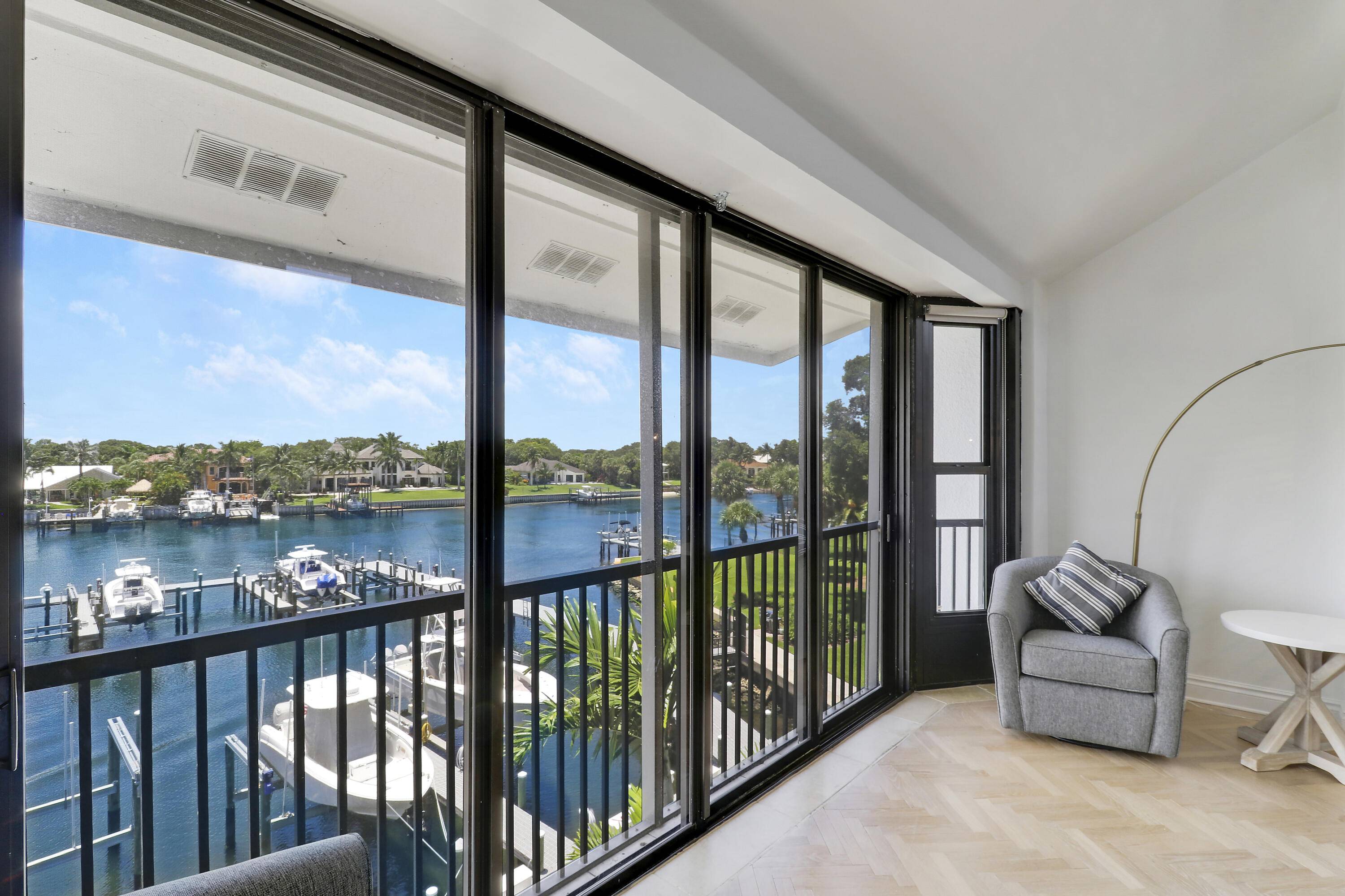 Juno Beach, FL 33408,543 N Bay Colony DR