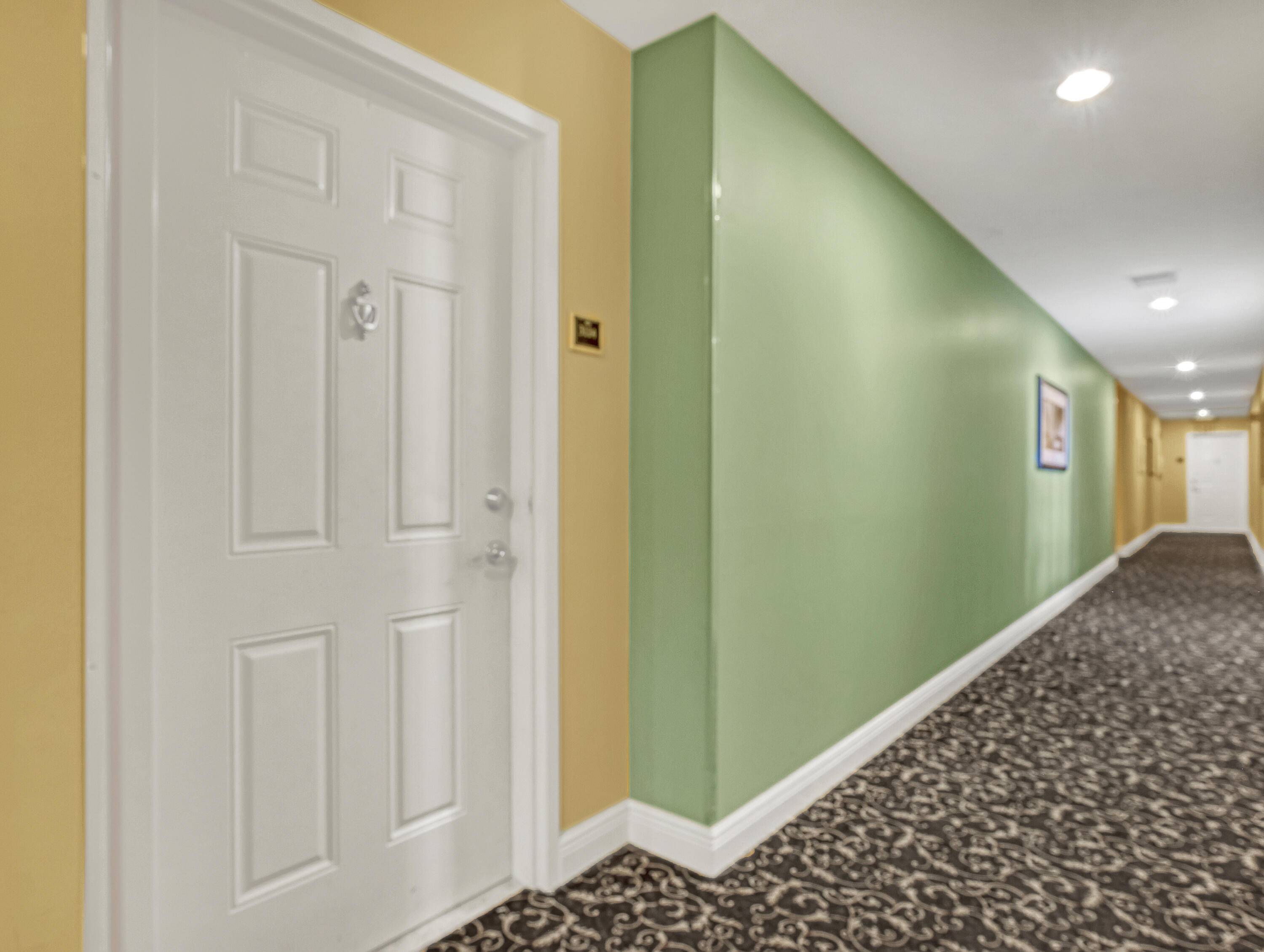 Palm Beach Gardens, FL 33418,4903 Midtown LN 3114