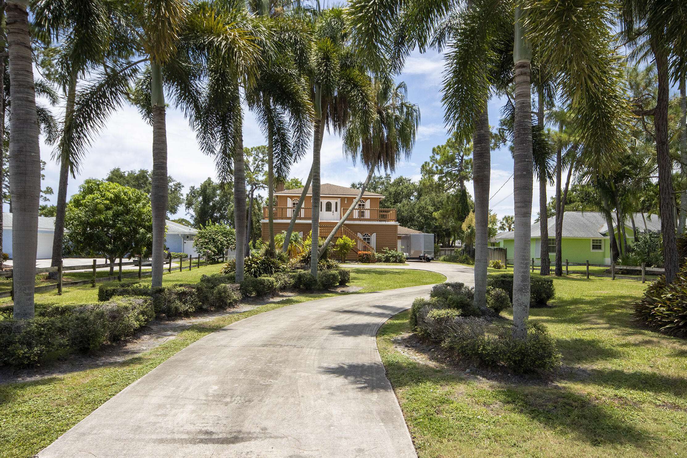 Lake Worth, FL 33463,5176 N Palm WAY