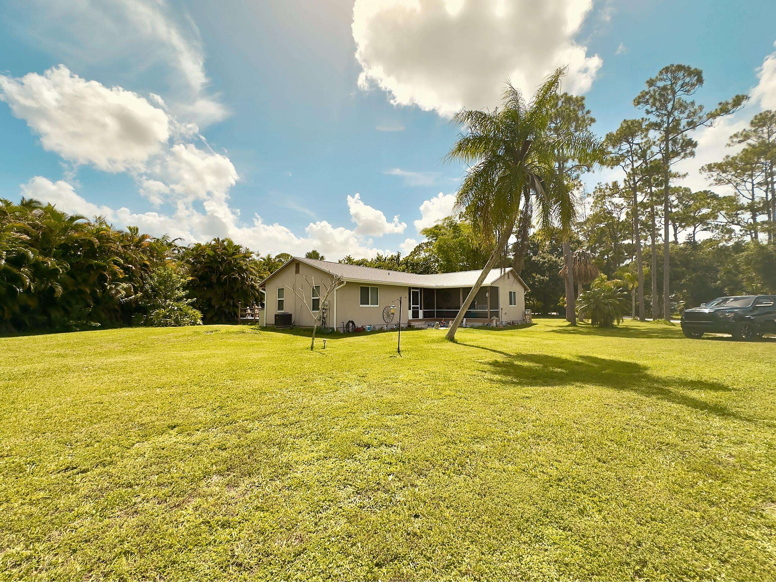 Loxahatchee Groves, FL 33470,14895 N 24th CIR