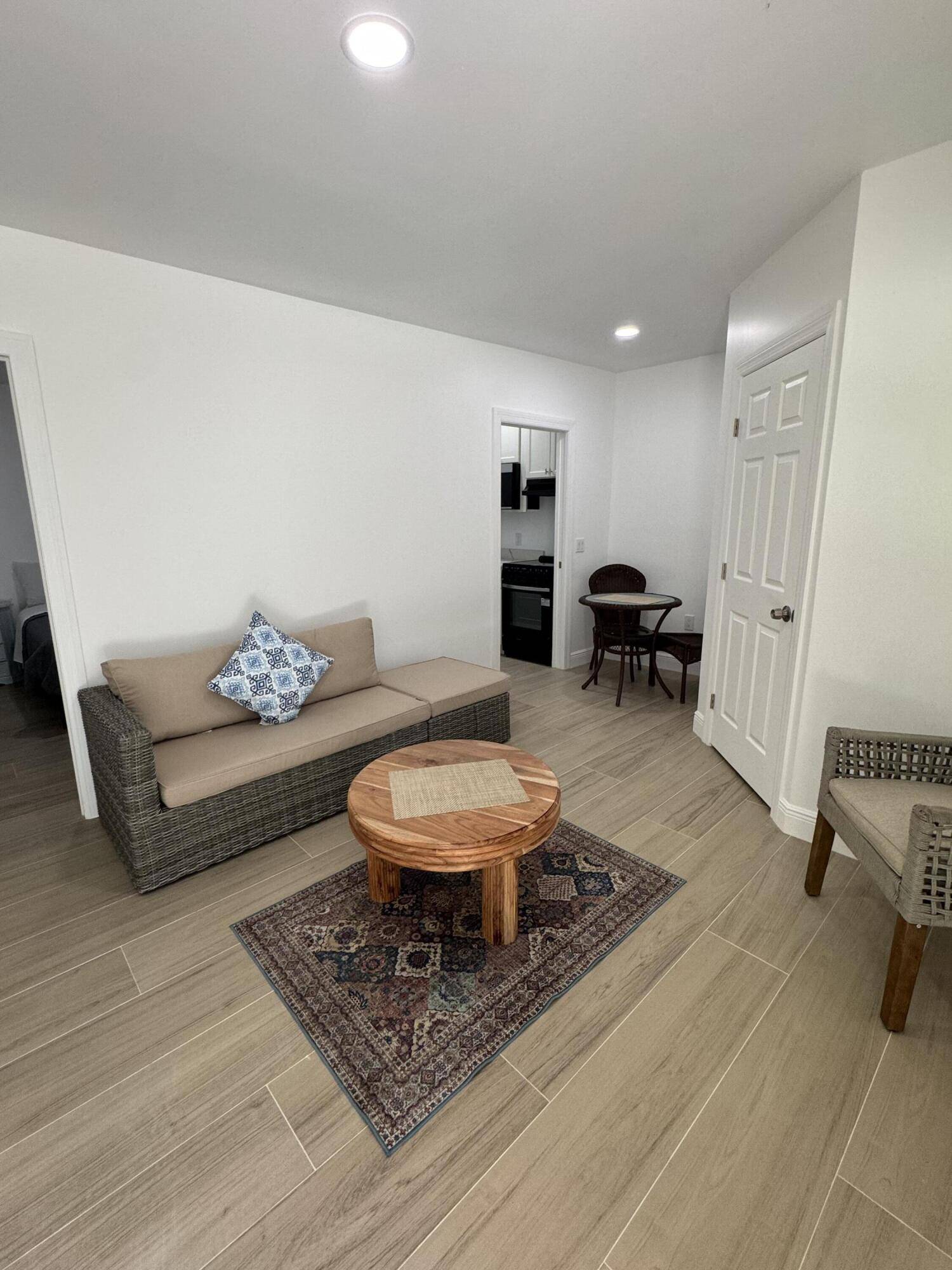 Loxahatchee Groves, FL 33470,13075 Marcella BLVD (Studio)