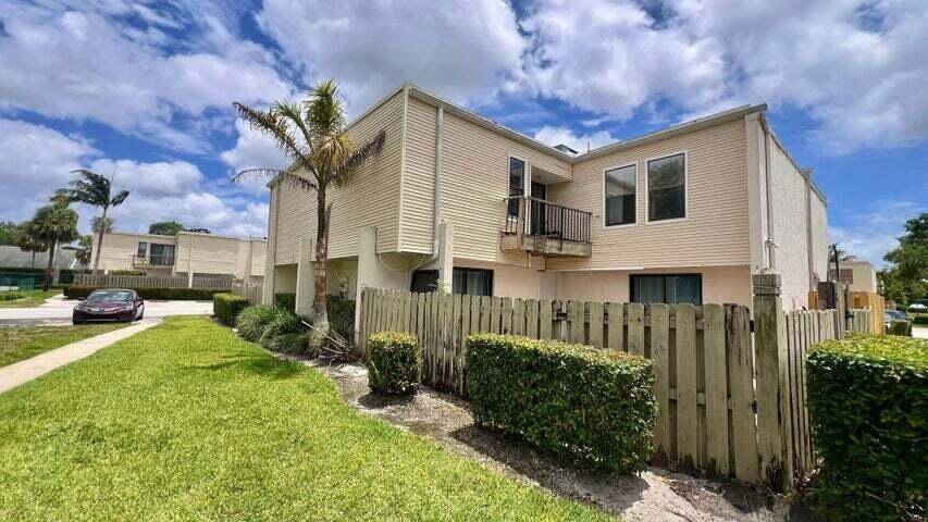 Wellington, FL 33414,11987 Shakerwood LN
